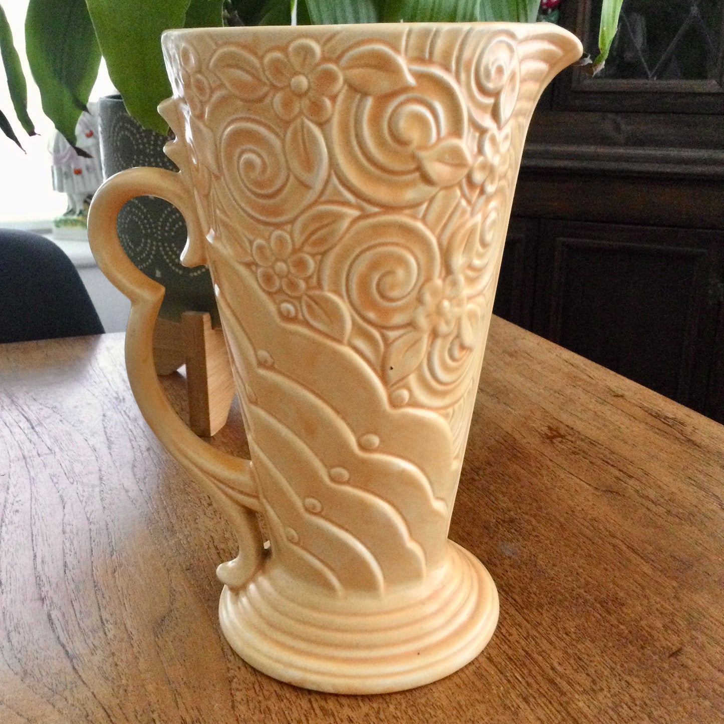 Vintage Wade Art Deco design 1940s Jug / Pitcher / Vase. Soft apricot orange colour. Pattern 371