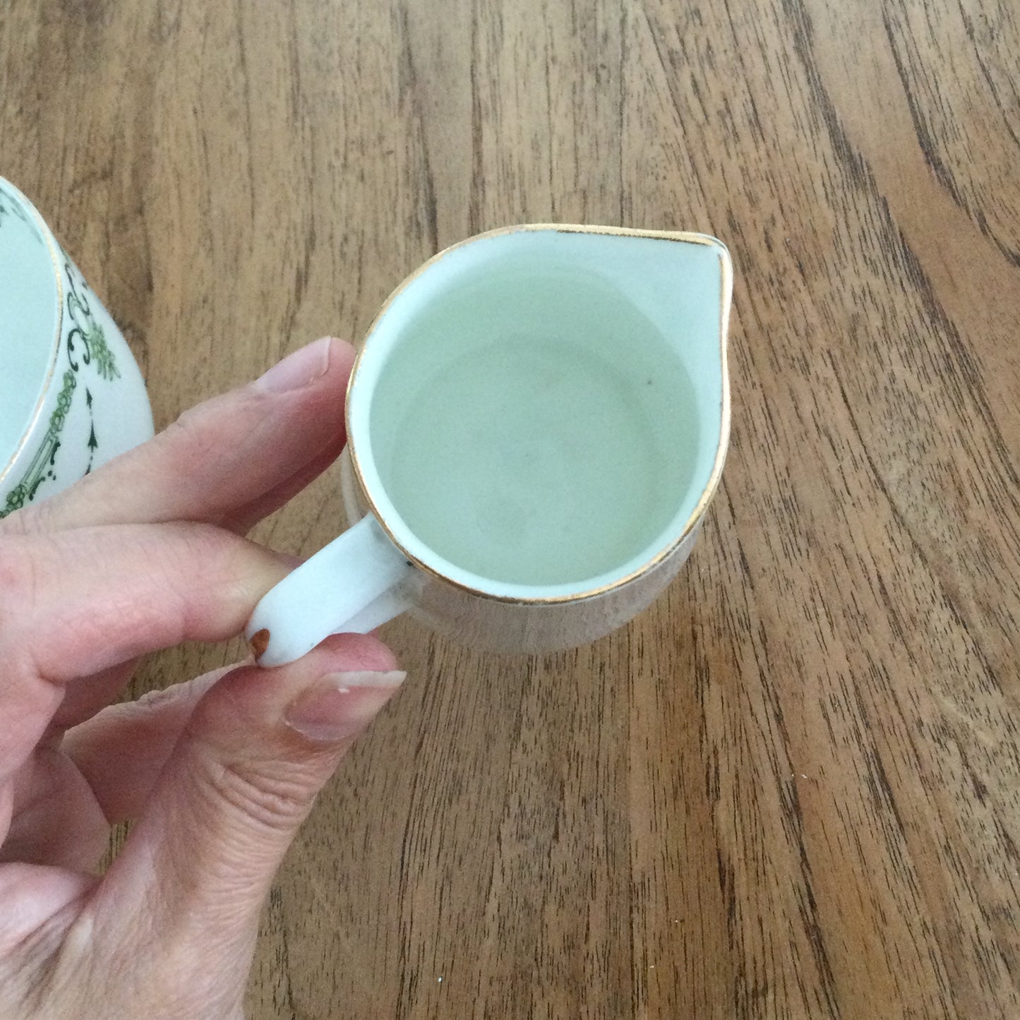 Atlas China pretty vintage milk jug / creamer and sugar bowl. Green garland design on white. Edwardian design.