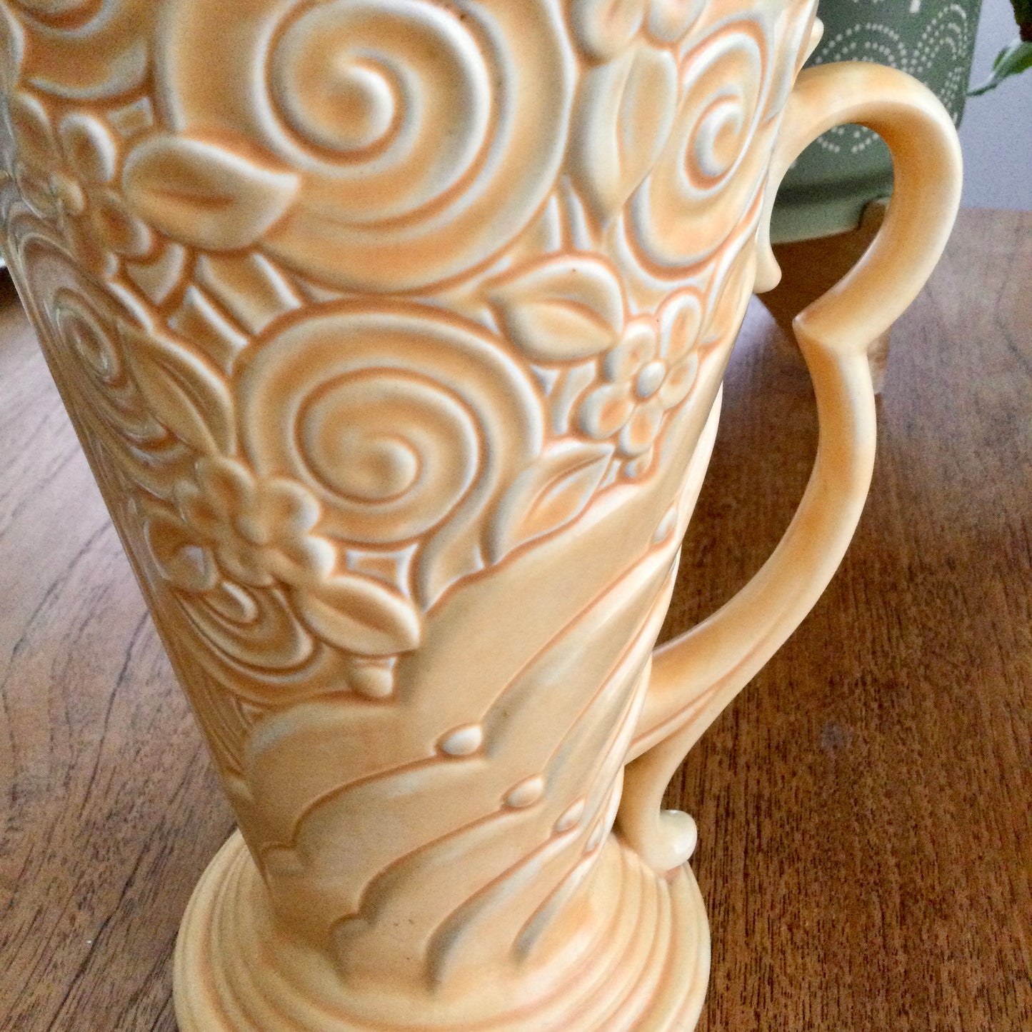 Vintage Wade Art Deco design 1940s Jug / Pitcher / Vase. Soft apricot orange colour. Pattern 371