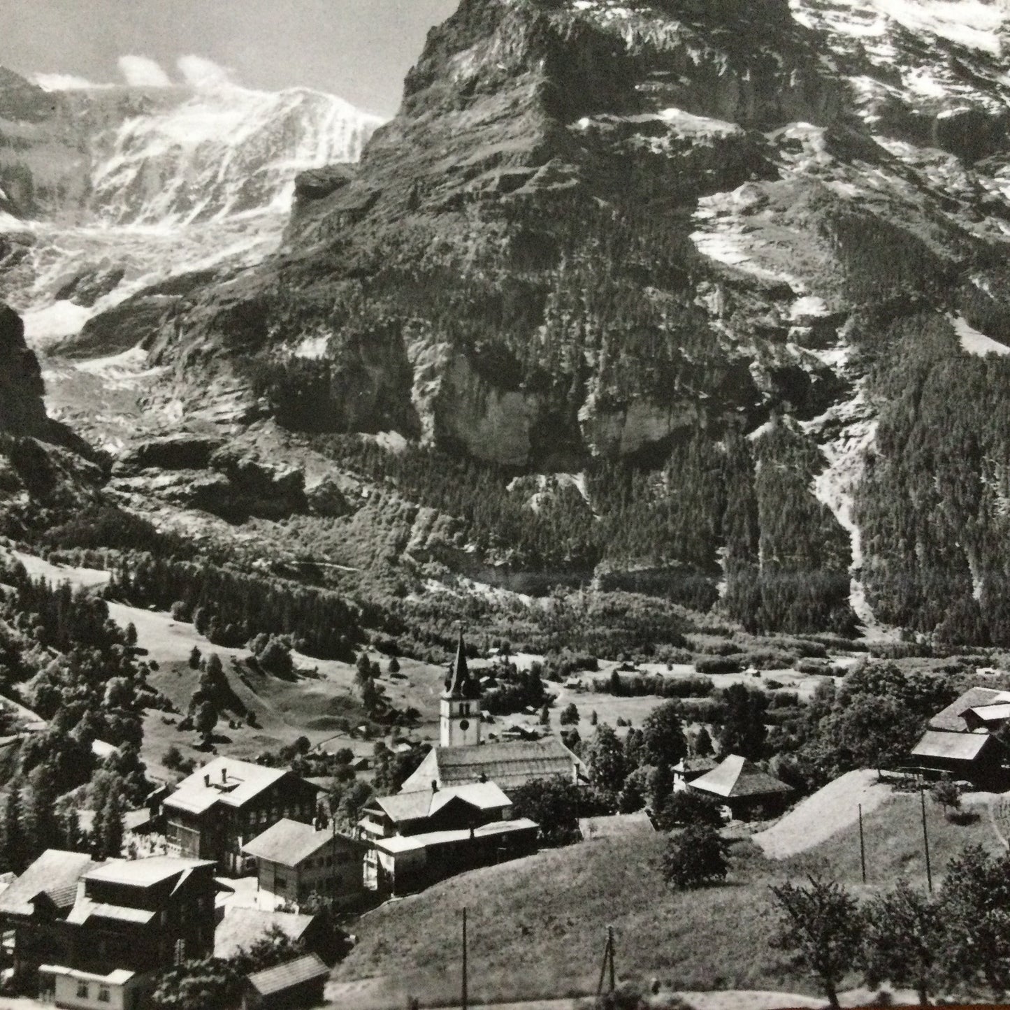 Vintage 1930s postcard Grindelwald Fiescherhorn and Eiger SWITZERLAND b&w photo unposted