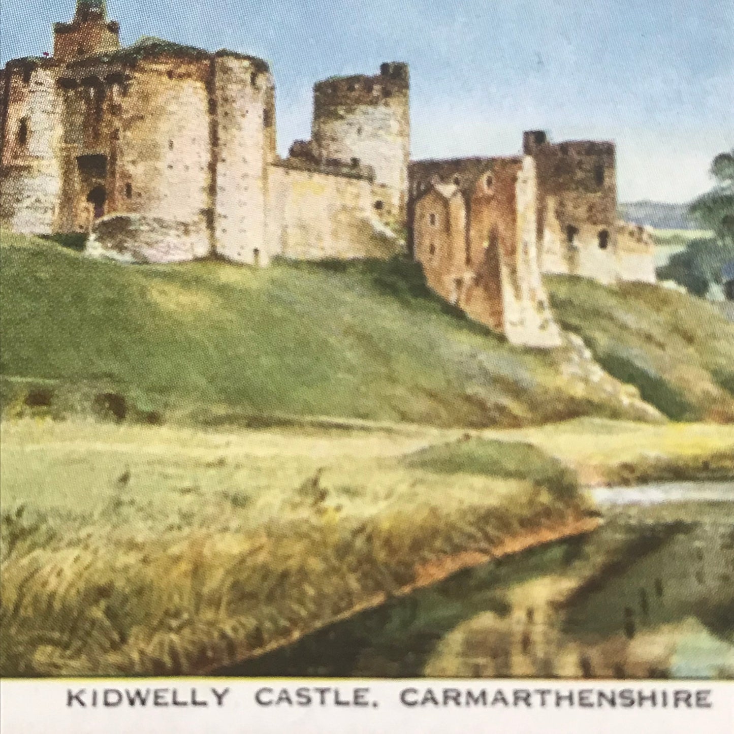 'Holidays In Britain' Churchman's Cigarette Cards 1938 SOLD INDIVIDUALLY - TAKE YOUR PICK!