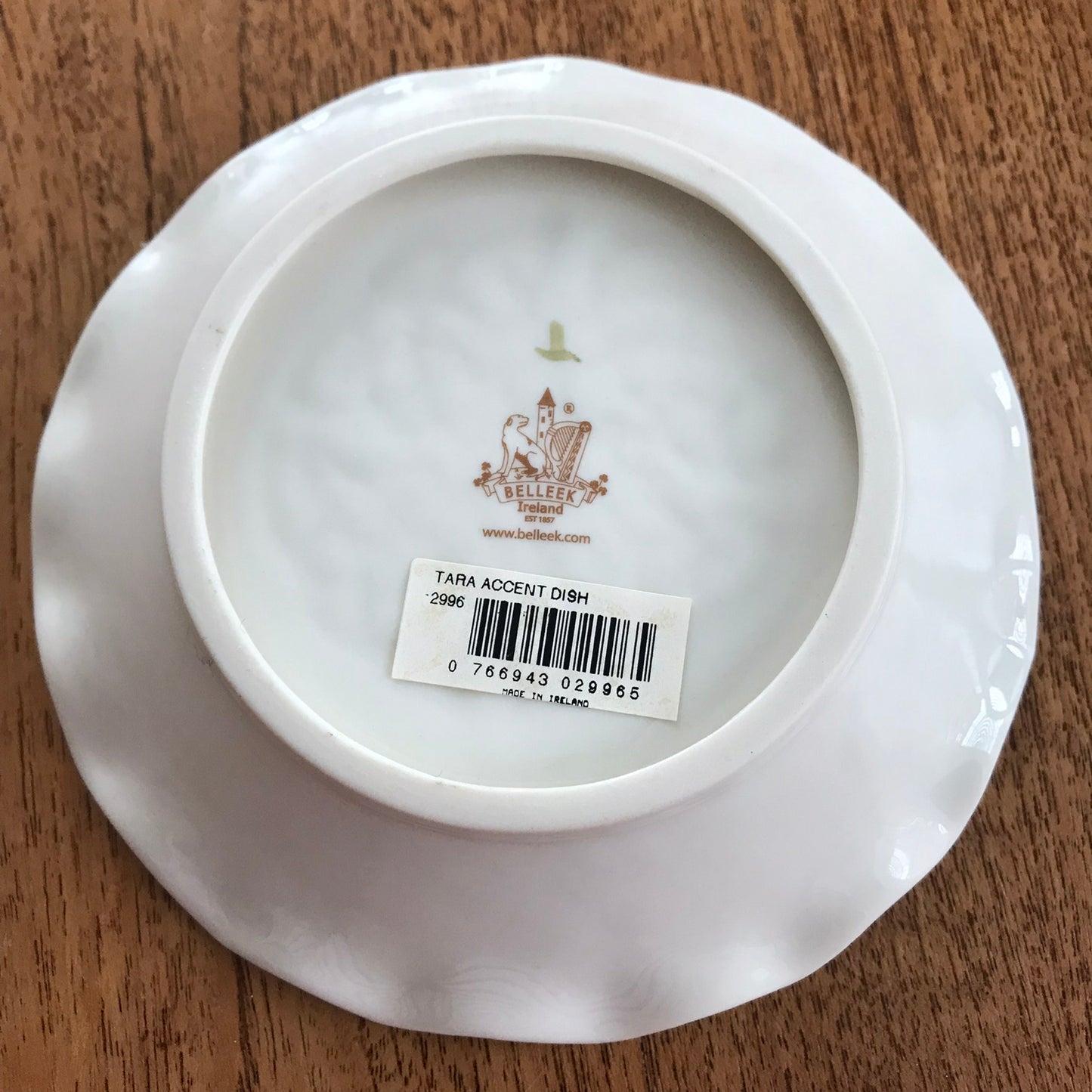Beautiful Belleek accent dish in the Tara design. Cream china with green shamrock, and raised Celtic Knot design