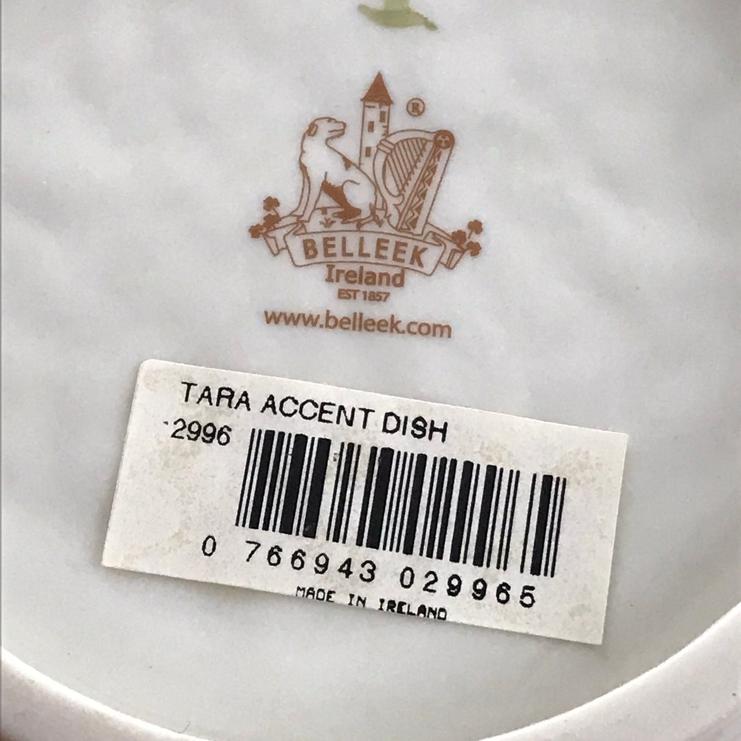 Beautiful Belleek accent dish in the Tara design. Cream china with green shamrock, and raised Celtic Knot design