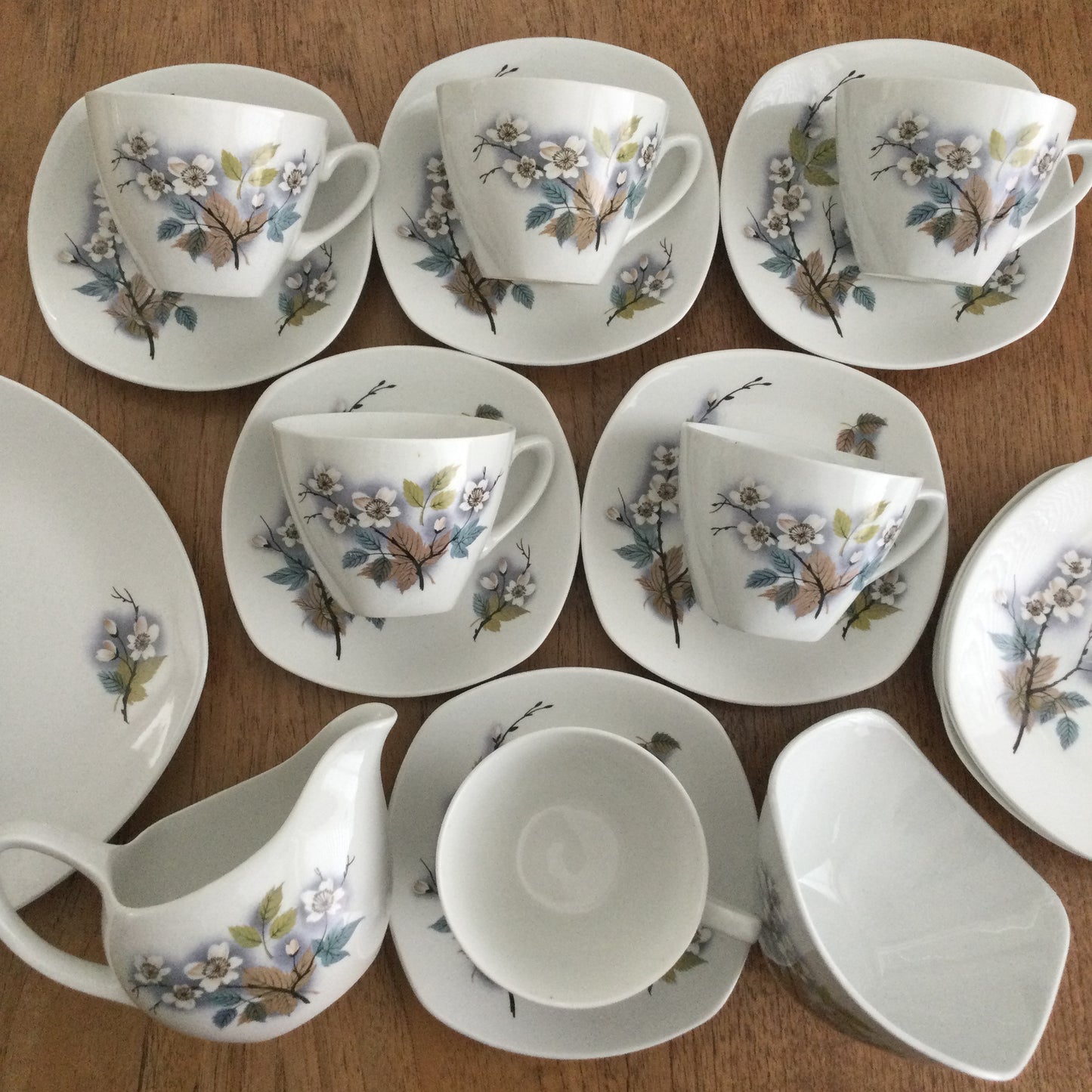 Midwinter Orchard Blossom Fashion Shape Stylecraft set of 6 Tea Cups and Saucers 1960s retro