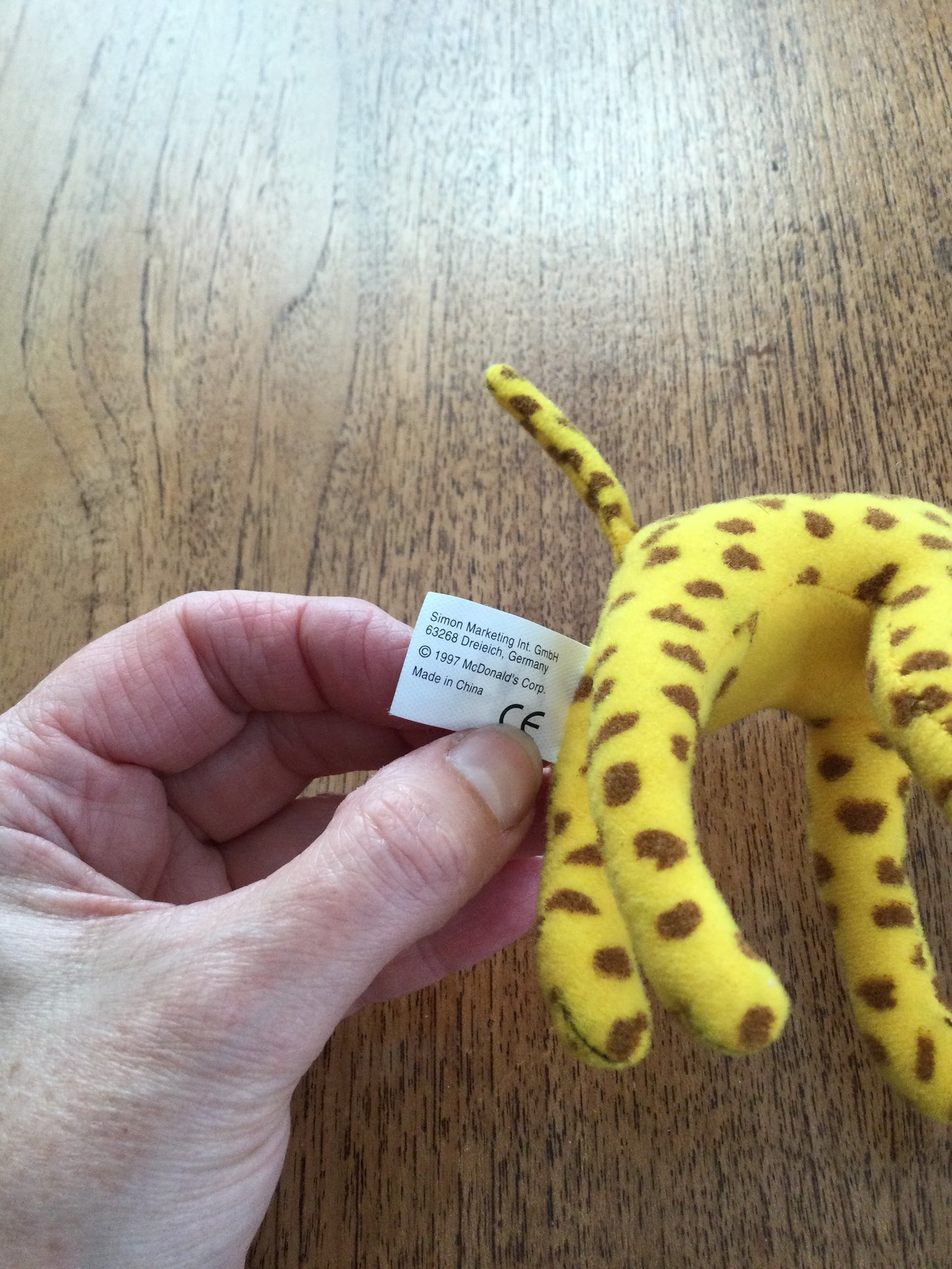 McDonalds Happy Meal Toy 1997 Endangered Animal Pals Giraffe Plushy Vintage Soft Toy 90s Childhood Memorabilia.
