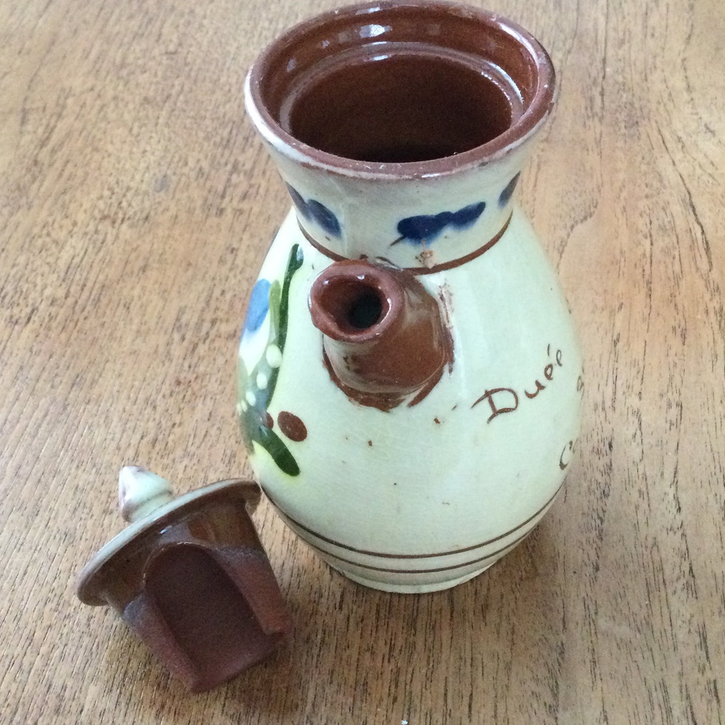 Vintage small / individual coffee pot / hot water pot. Lidded. Devon / Torquay / Motto Ware. Dialect 'Duee ave zum coffee'