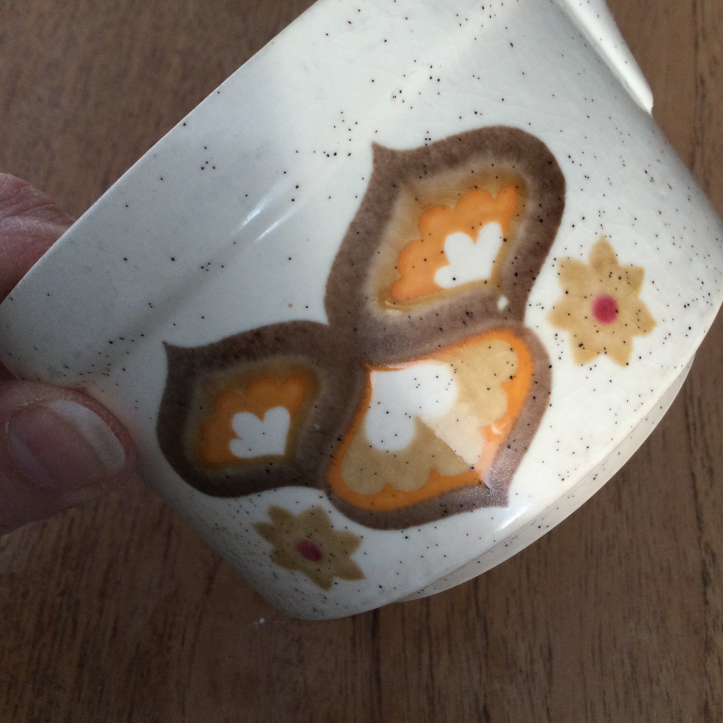 Royal Worcester Palissy 'Kalabar' Sauce / Gravy Boat. 1970s casual tableware. Rustic browns and creams, speckled finish.
