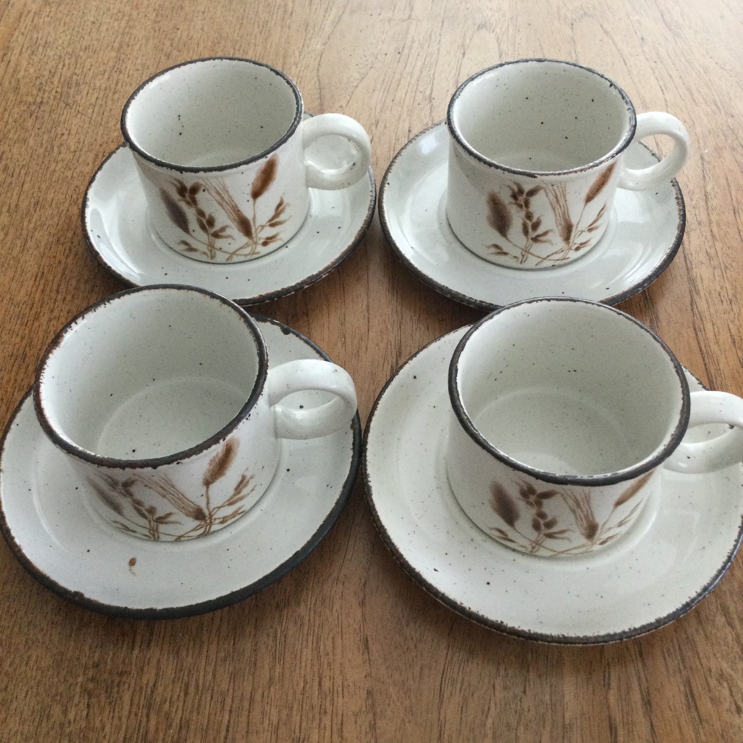 Vintage Midwinter Stonehenge 'Wild Oats' Tea Cups and Saucers. Set of 4. 1970s Retro. Rustic.