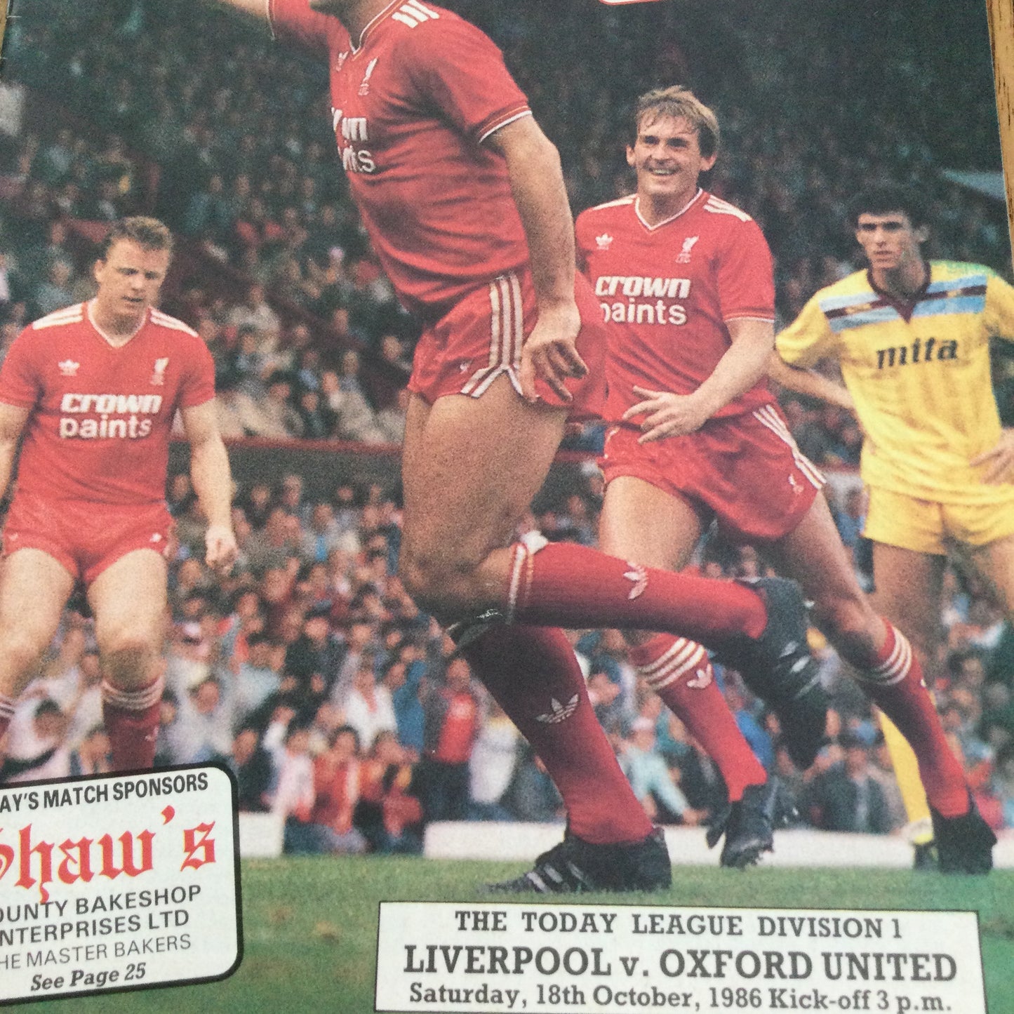1986/87 Division 1 Liverpool v Oxford United 18/10/86 Programme The Anfield Review.