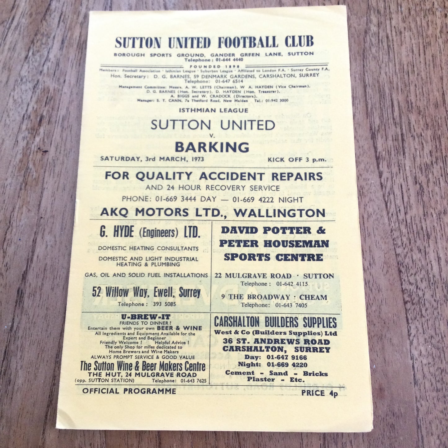 Sutton Utd v Barking Isthmian League 03/03/73 1972/73 Programme. 70s football memorabilia.