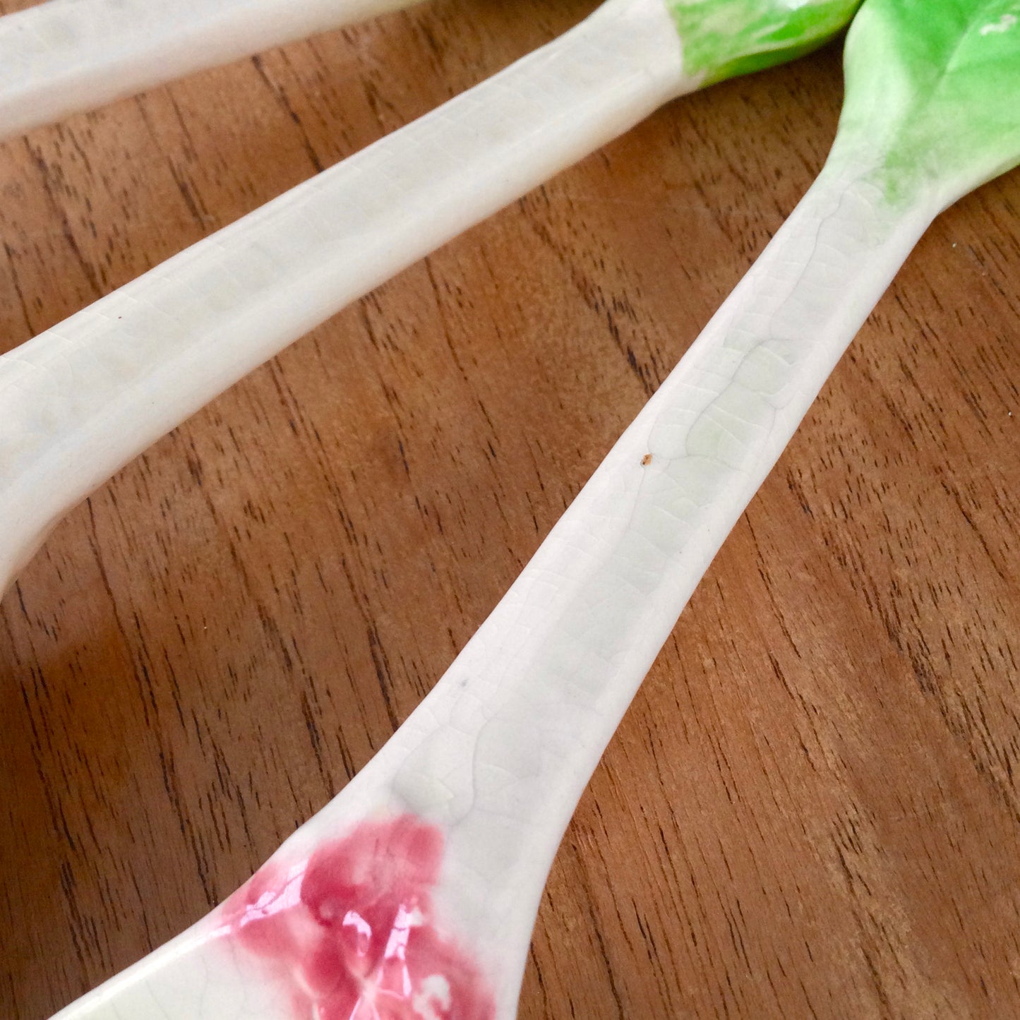 Vintage 1930s Carlton Ware Salad Servers set of 3. Yellow with green salad leaf ends.