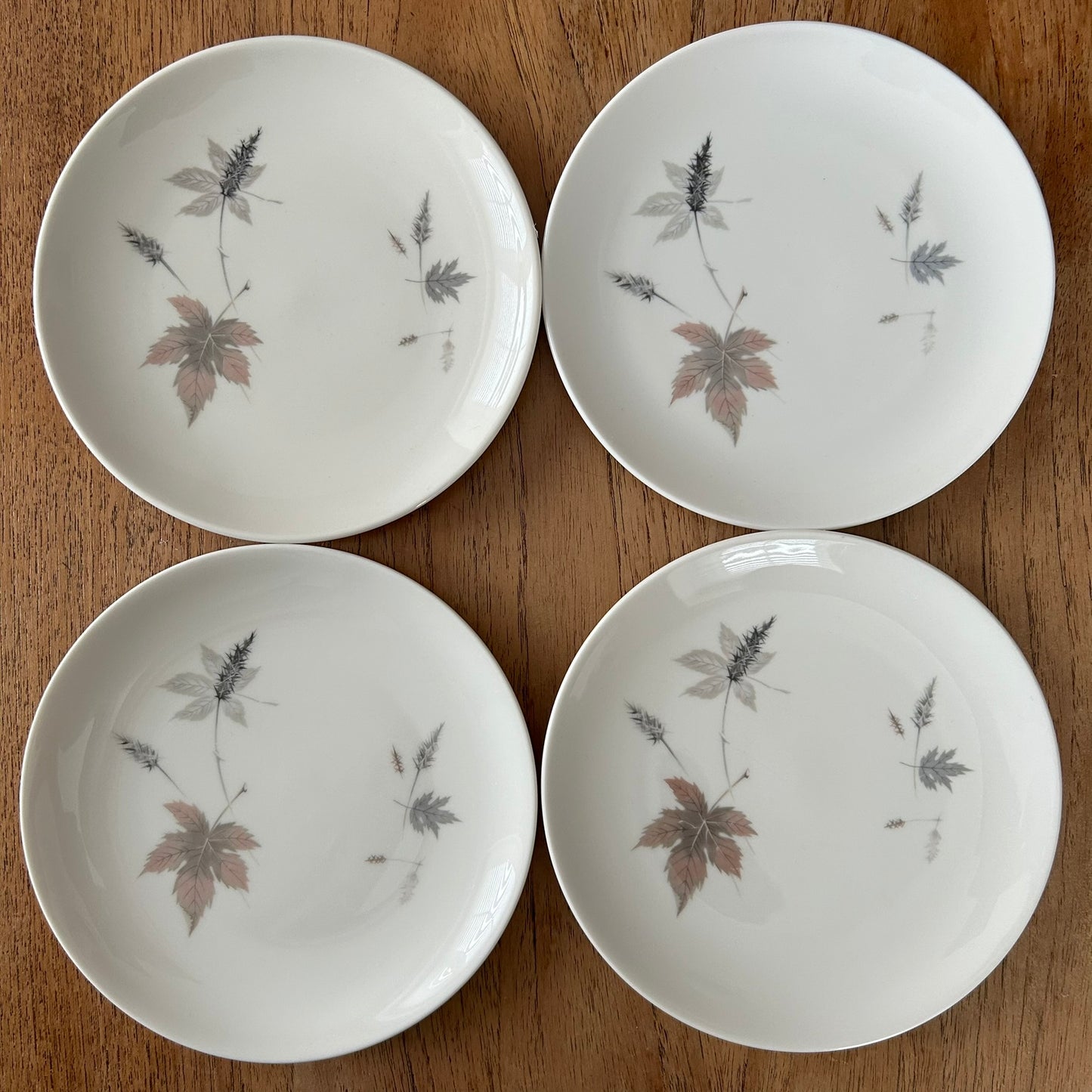 Royal Doulton Tumbling Leaves - 16cm Side Plates Set Of 4 - Autumnal - 60s 70s.