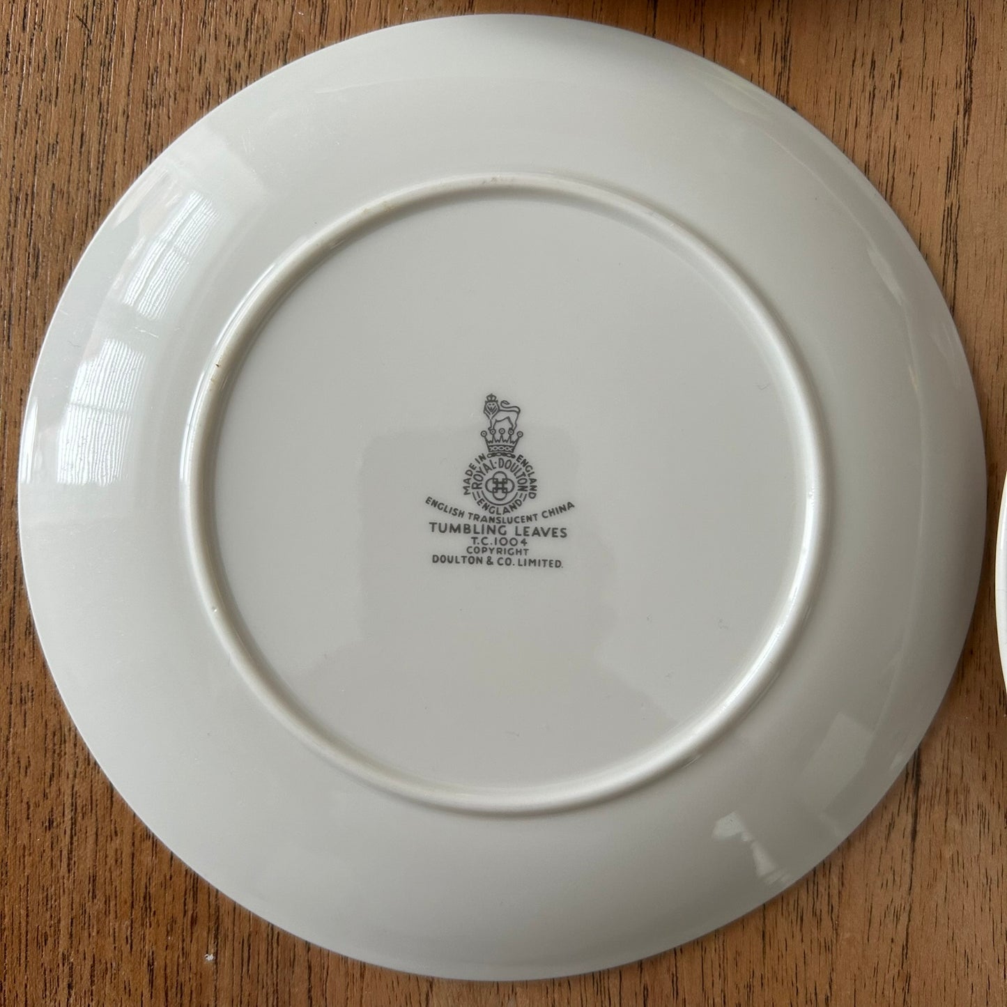 Royal Doulton Tumbling Leaves - 16cm Side Plates Set Of 4 - Autumnal - 60s 70s.