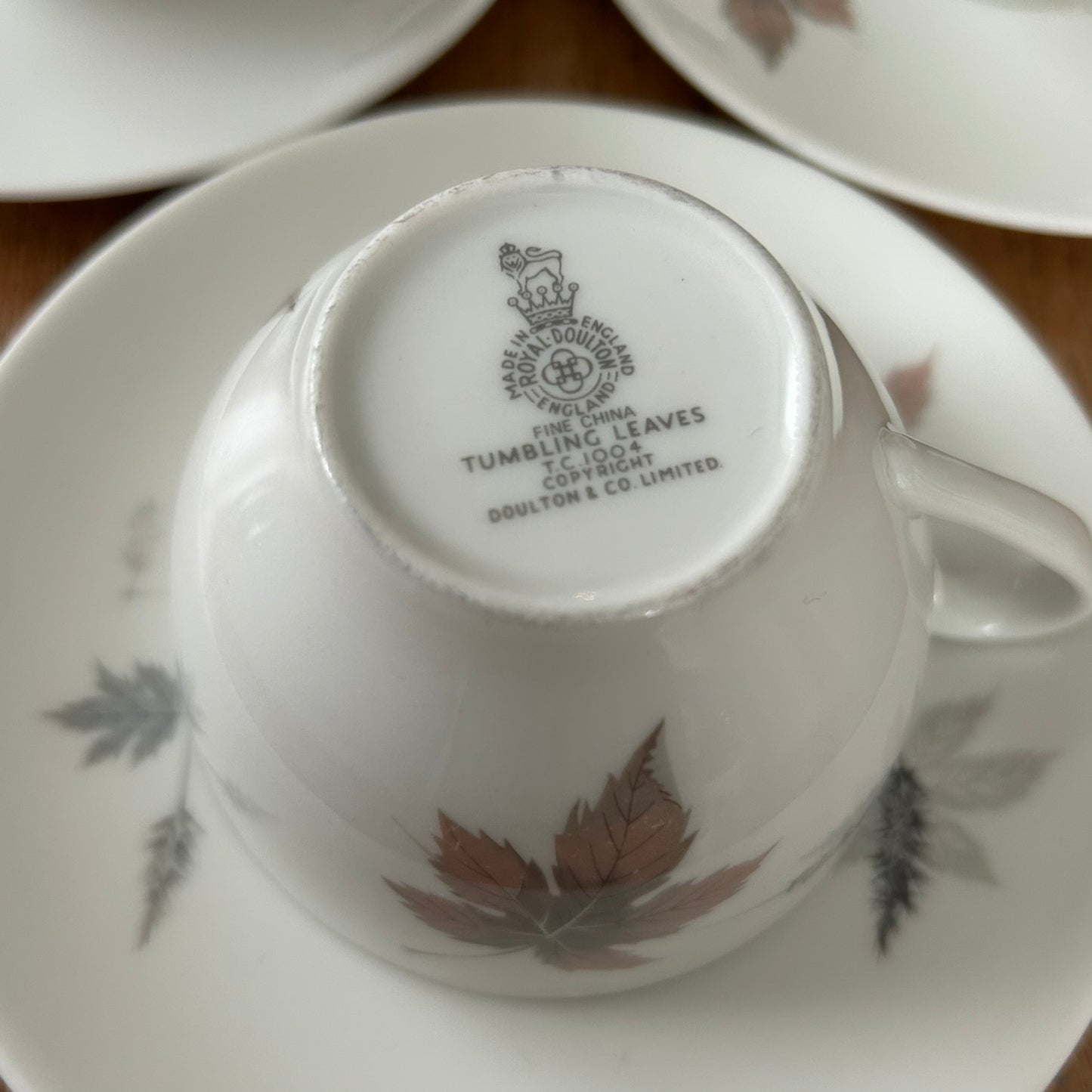 Royal Doulton Tumbling Leaves Set Of 6 Tea Cups And Saucers. Autumnal. 60s 70s. Leaf Design.