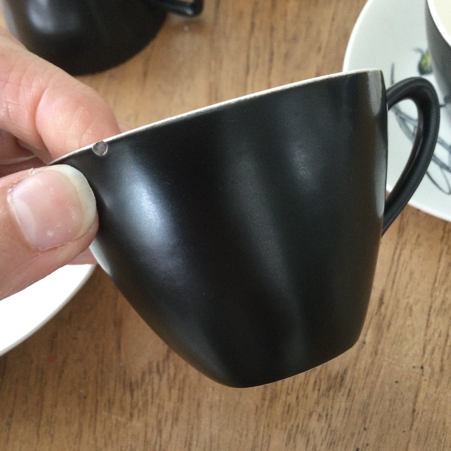 Set of 5 demitasse coffee cups and saucers. Midwinter Bali Hai grasses design by John Russell.