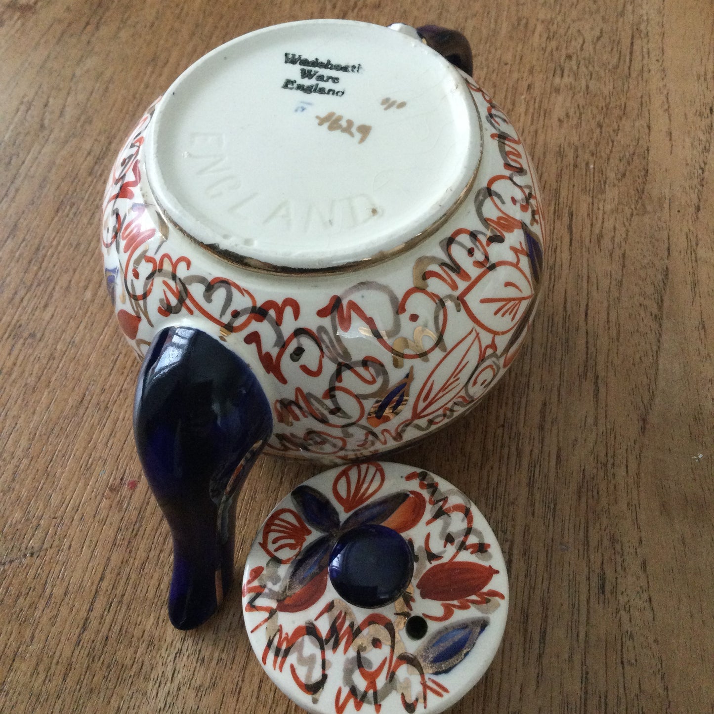 Vintage Wadeheath Ware Small Teapot. Gaudy Welsh / Imari style. Royal blue and rust colour.