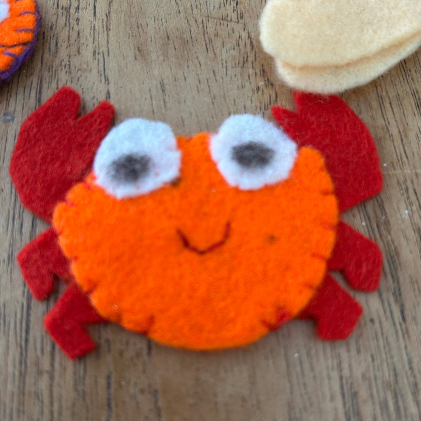 Set of 5 Hand Made Summer / Beach Theme Finger Puppets. Crab, Ice Creams, Sun, Fish. Cute And Smiley!