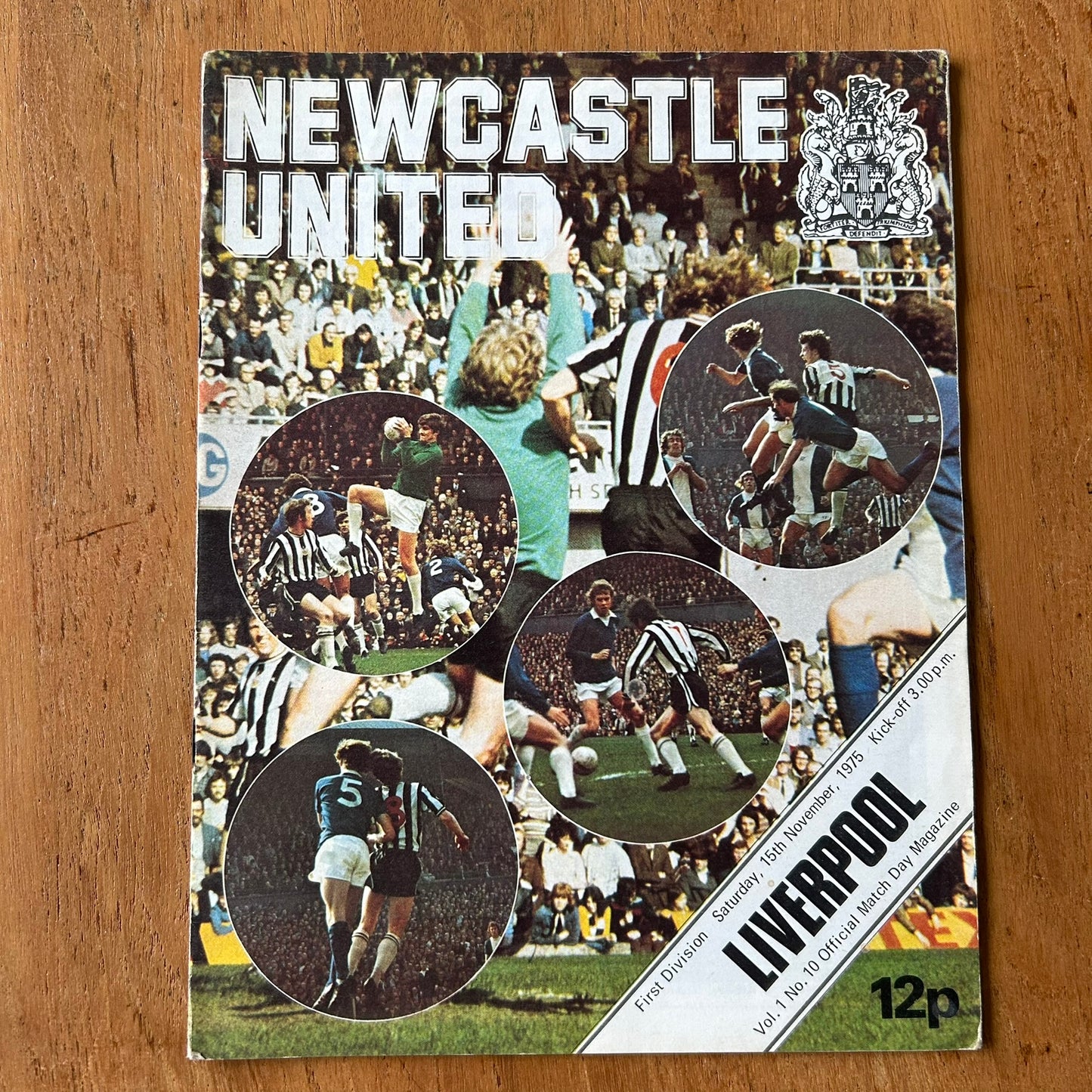Vintage 70s Football Programme NEWCASTLE UNITED v LIVERPOOL 1975 15/11/75 Division 1