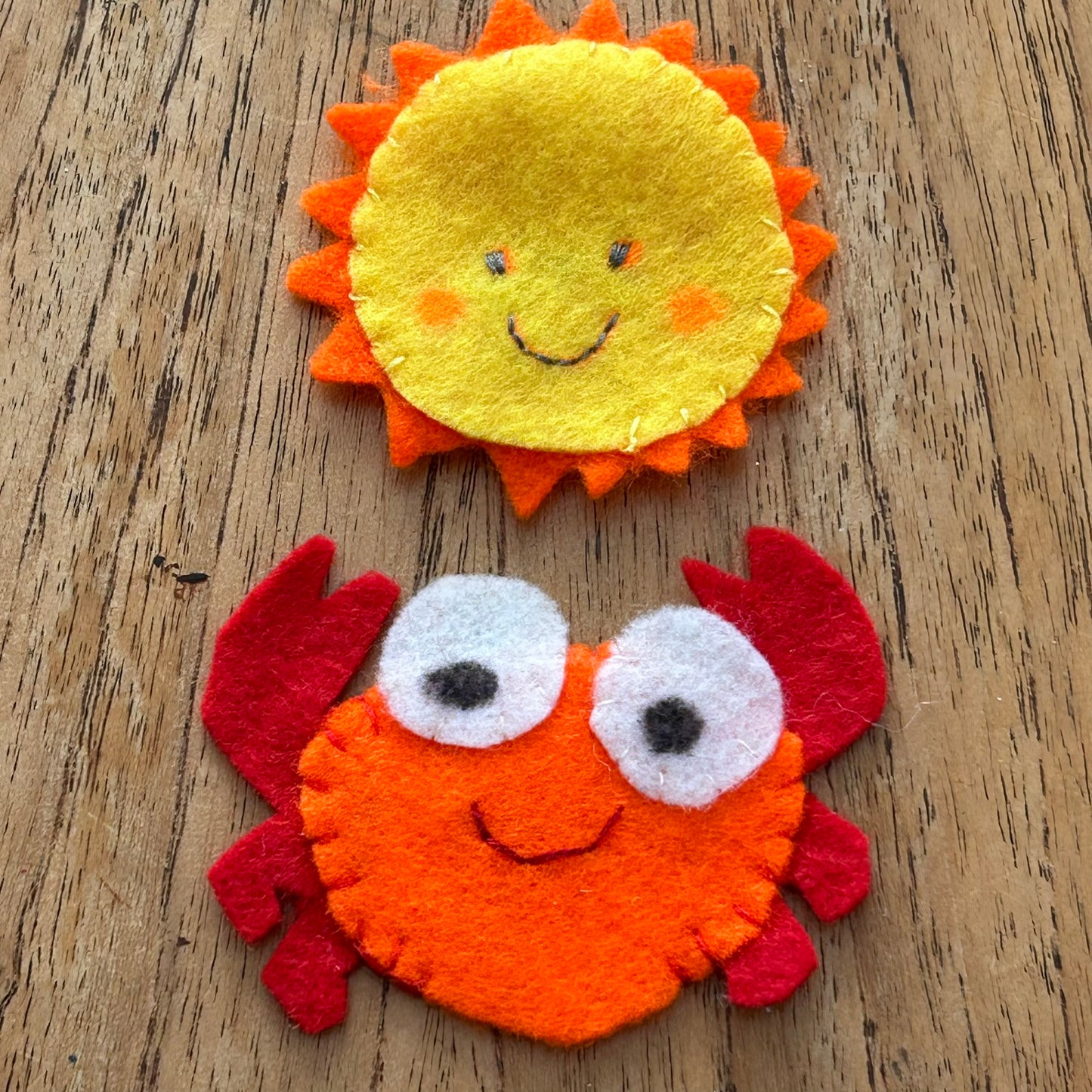 Set of 2 Hand Made Summer / Beach Theme Felt Finger Puppets. Crab And Smiley Sun. Great travel toy.