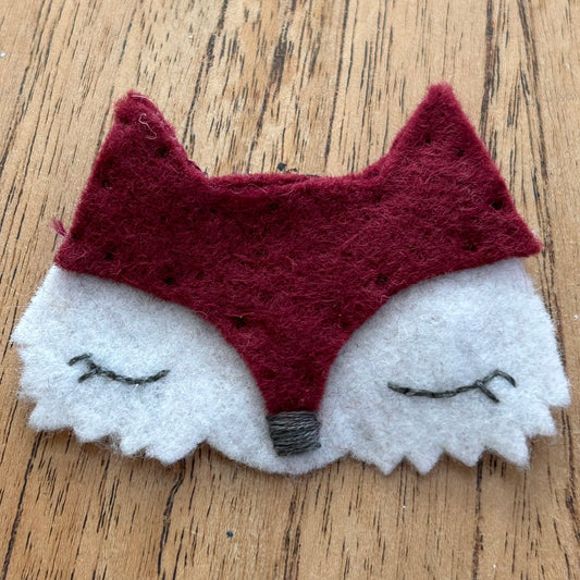 Handmade Felt Brooch / Badge. Fox design. Retro Vintage Style. Made in UK. Woodland animal theme.