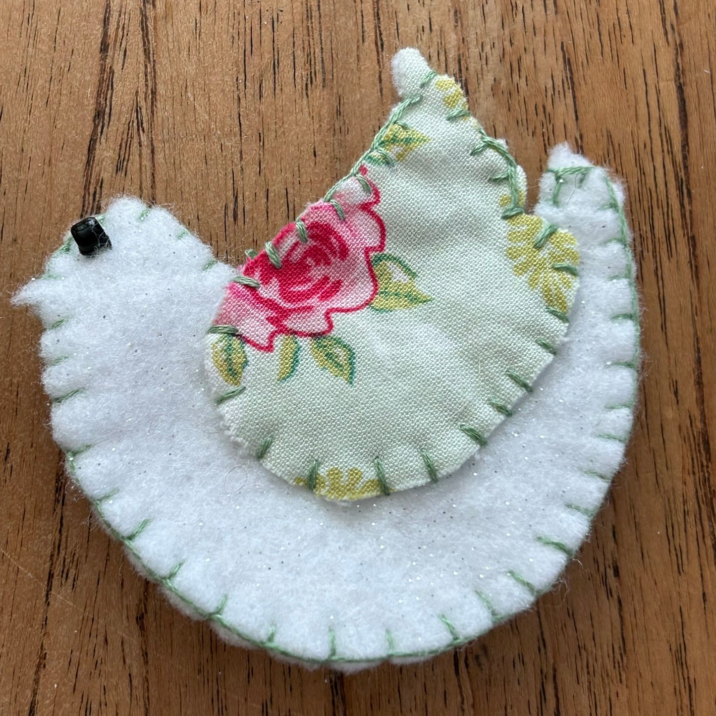 Handmade Felt Brooch Dove Of Peace Bird Turtle Dove Retro Vintage Style Made in UK. Green & Pink