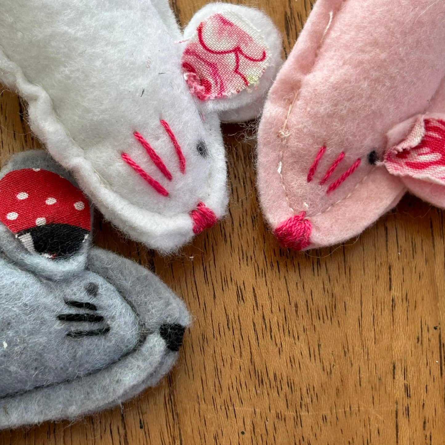 Set of 3 handmade small stuffed felt mice with ribbon tails. Great little toy for kids. Pocket toys.