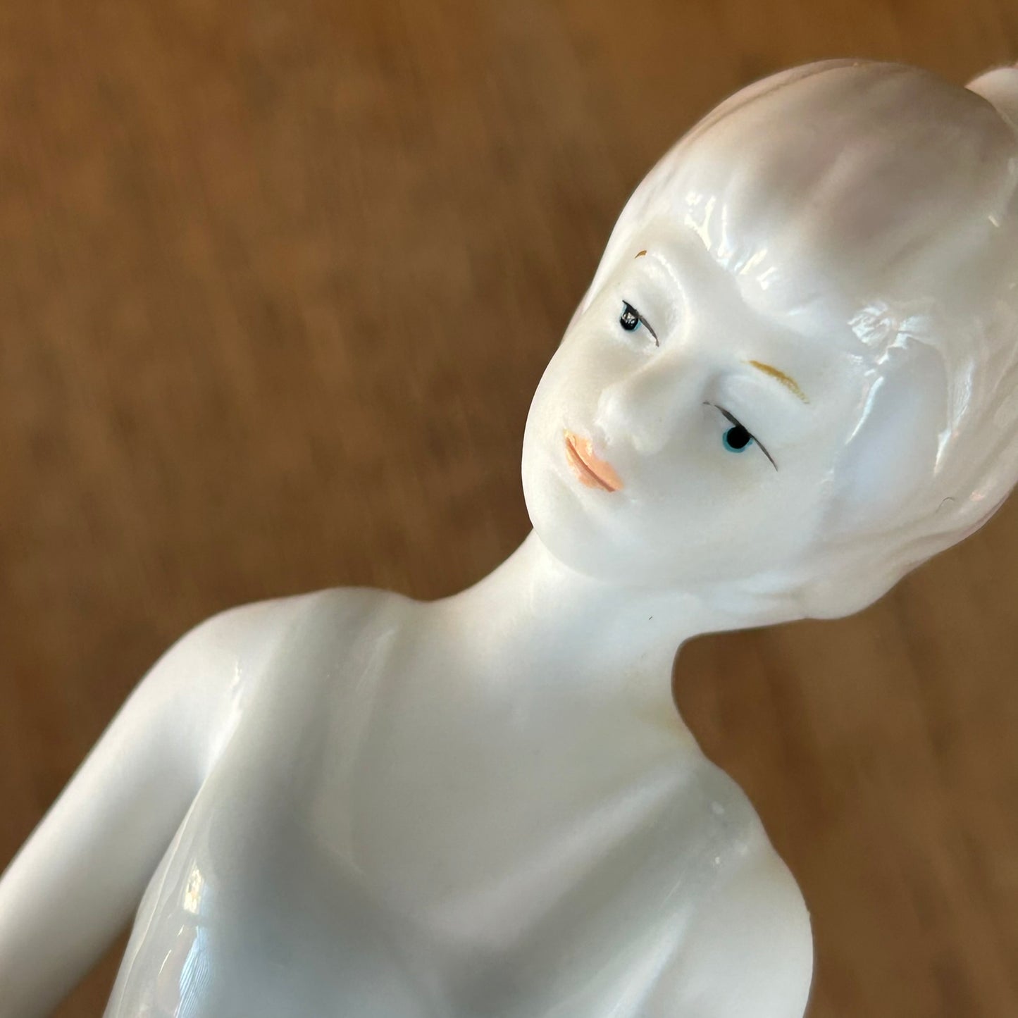 Vintage Girl Figure / Figurine / Ornament - Girl with puppy on lap - 20 cm high - Blue and white Lladro style