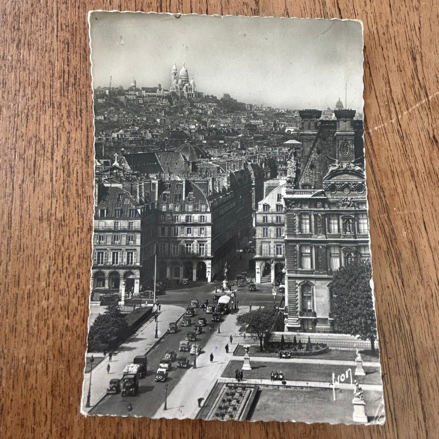Vintage postcard 1950s 1956 - FRANCE - Paris - Place des Pyramides -Monmartre - Sacre Coeur - Great view of the city