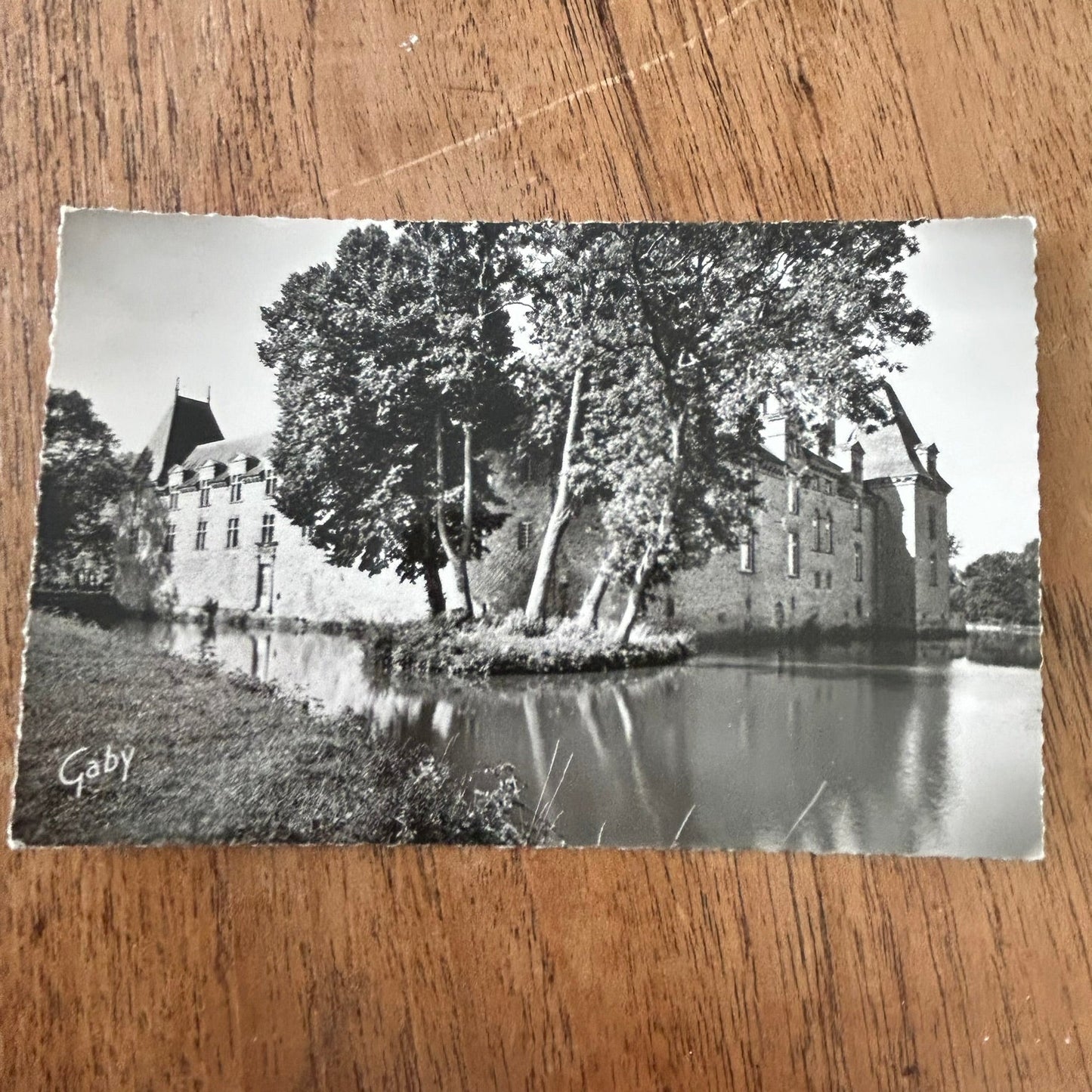 Vintage postcard - FRANCE - Chateau de Foulletorte, Evron-Mezangers - RP - Fancy Edge - Black and white