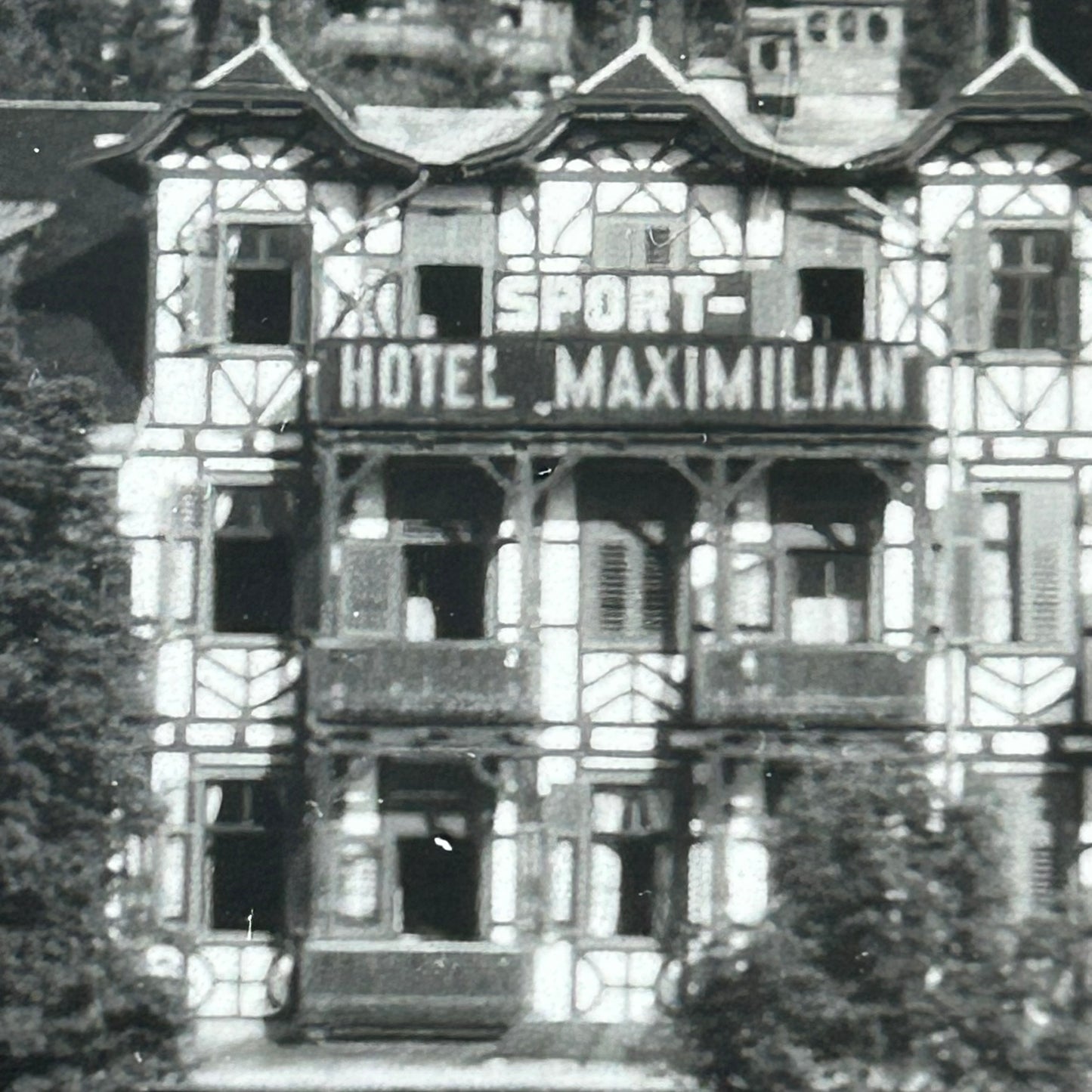Vintage postcard - AUSTRIA - Hotel Maximilian - Near Innsbruck - Tirol - Black And White - RP