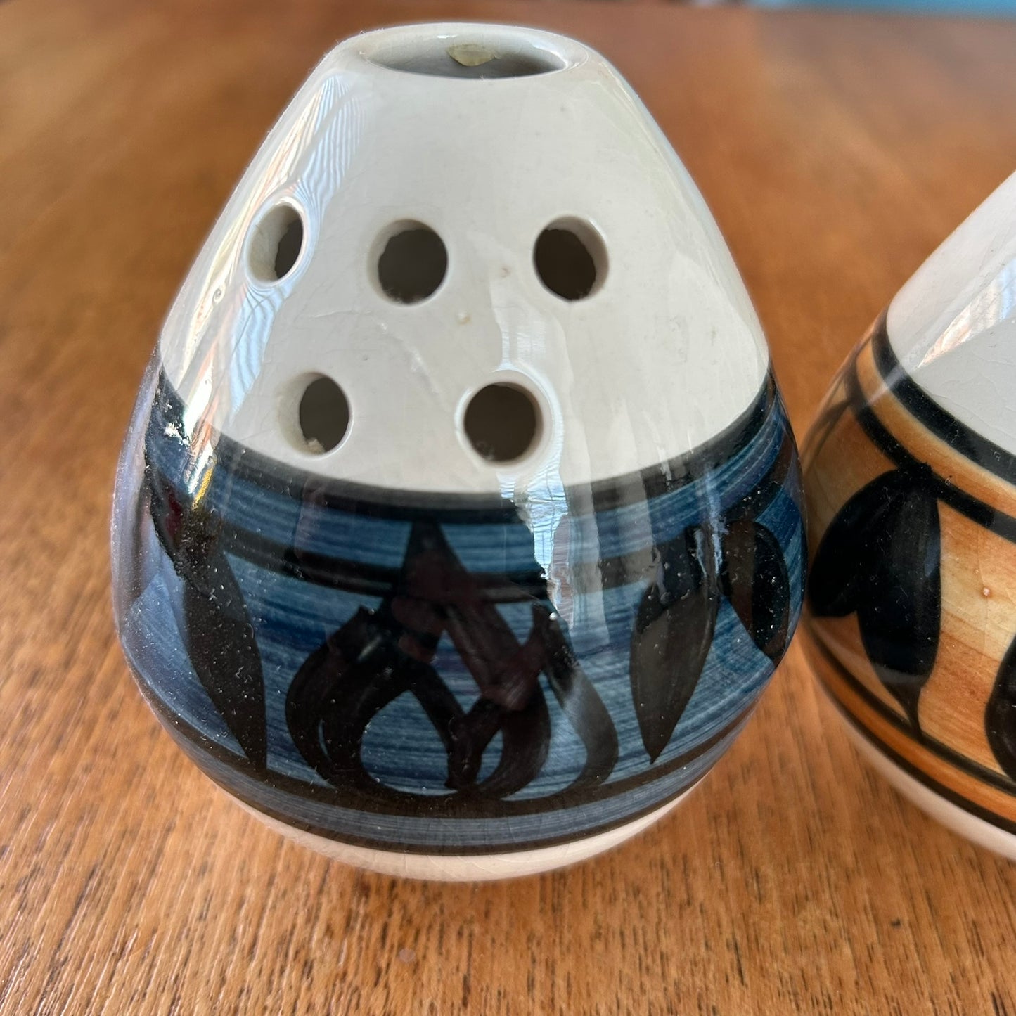 Set of 3 Jersey Pottery Vintage Bud Vases / Posy vases - Egg shaped