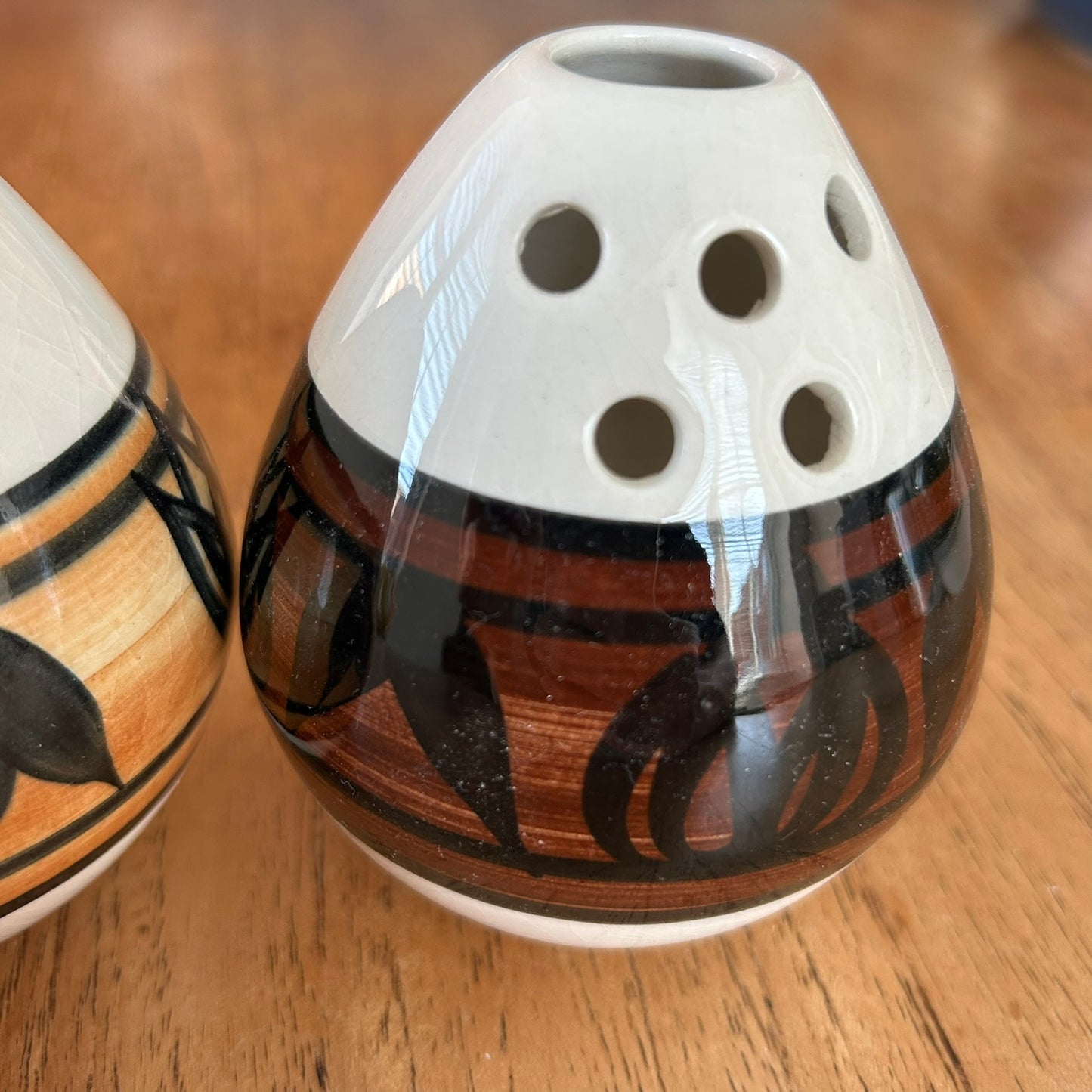 Set of 3 Jersey Pottery Vintage Bud Vases / Posy vases - Egg shaped