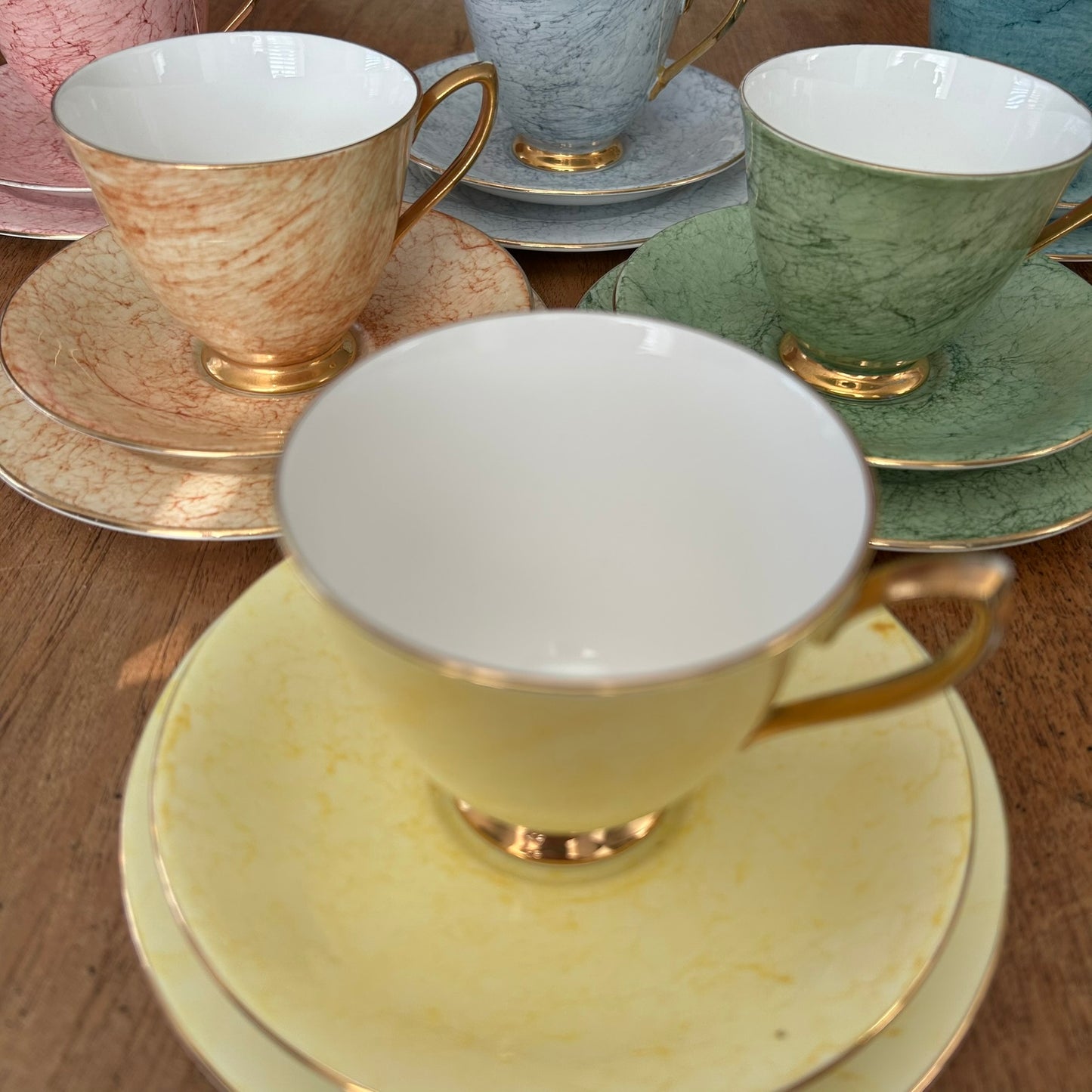 Vintage Royal Albert Gossamer 18-Piece Tea Set – Harlequin Colours (6 Trios) - Rainbow Colours