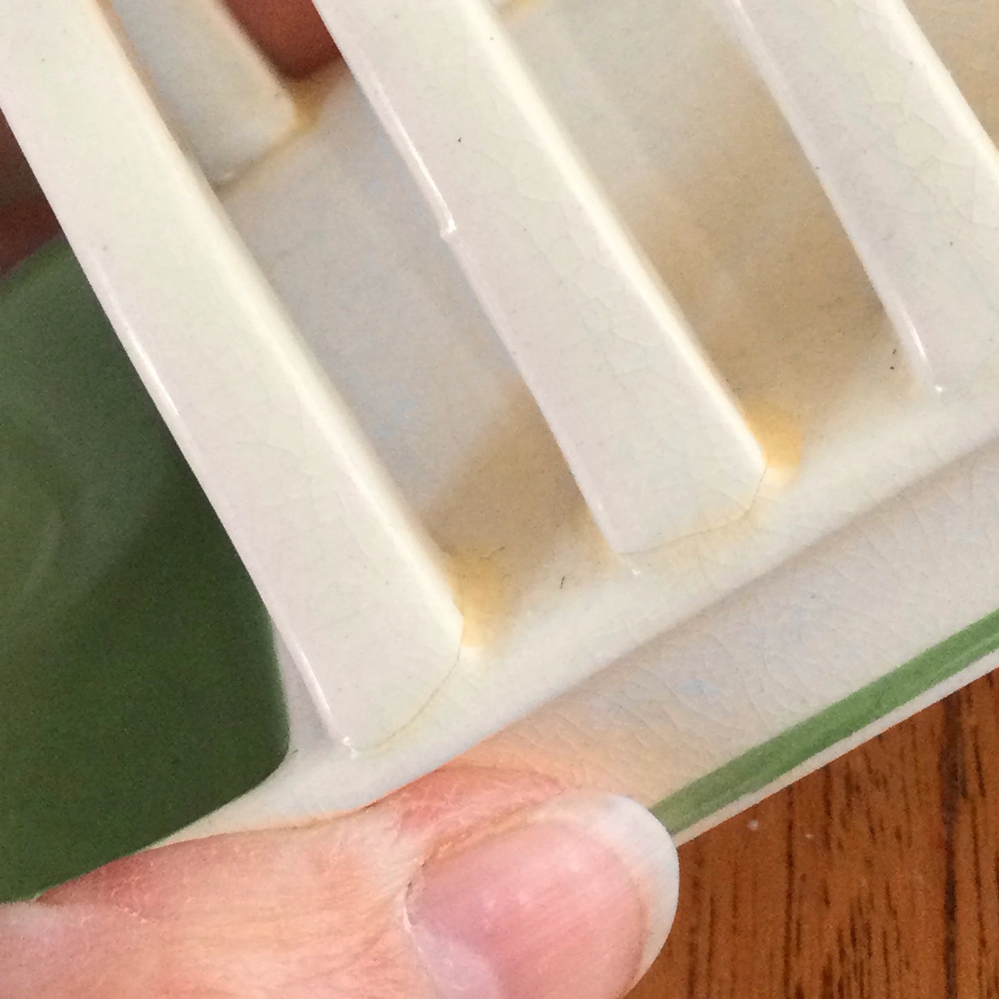 Susie Cooper Crown Works 1930s / 1940s Toast Rack. Green and cream. Some repairs- see photos. Small 5” 13cm length.