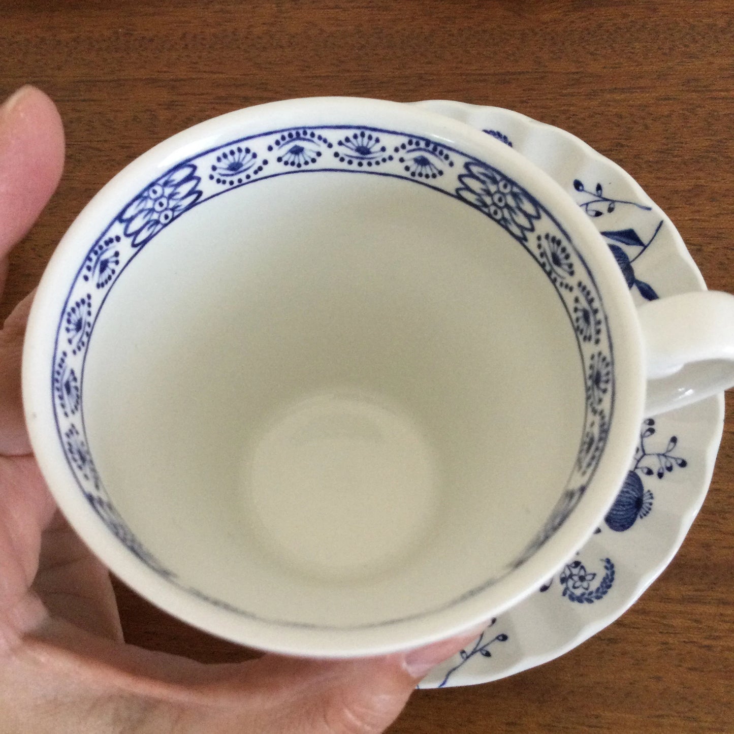 Set of 6 Vintage JG Meakin Blue Nordic Tea Cups & Saucers – 1960s Scandi Blue & White Retro – Hygge Folk Style – Inspired by Meissen Blue Onion Design