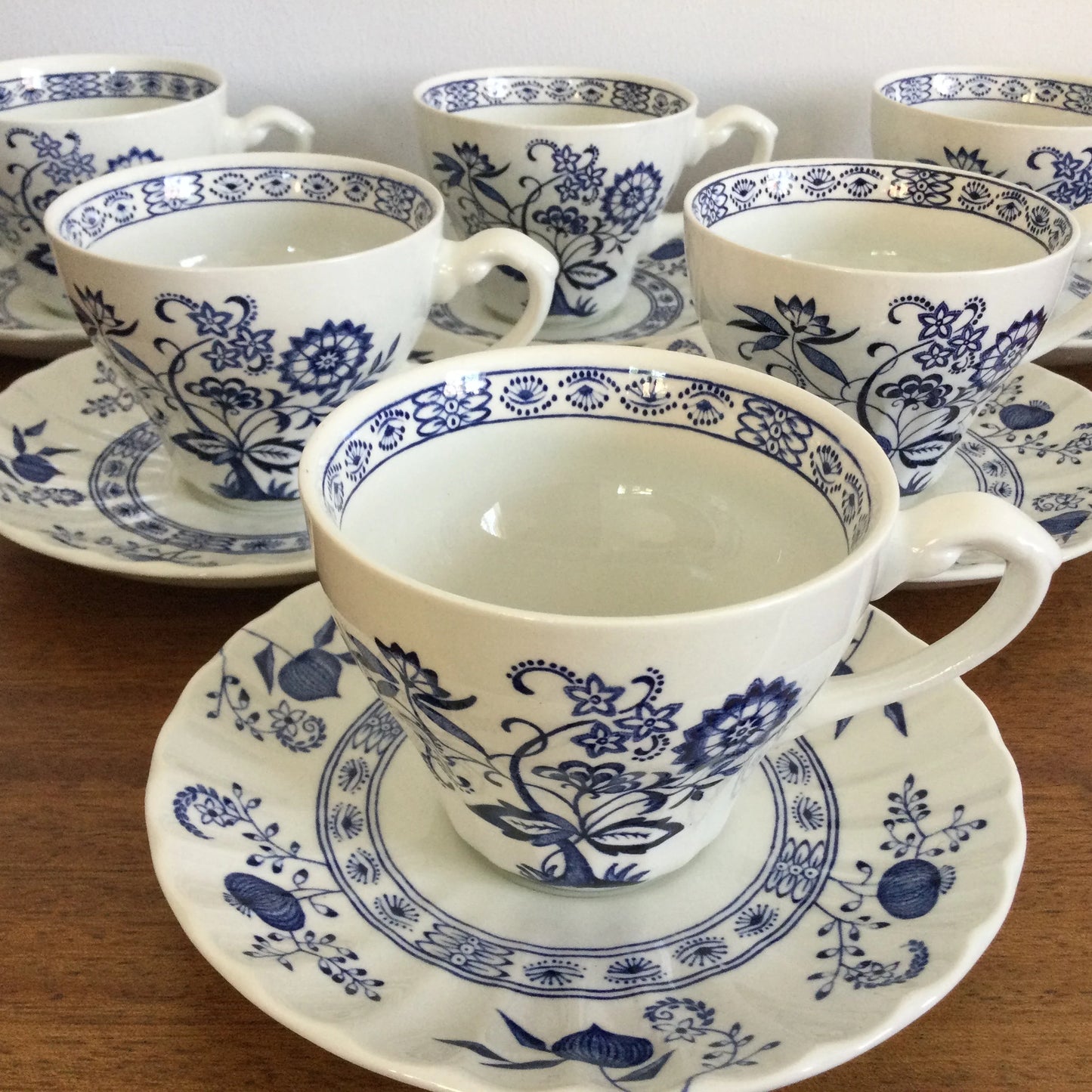 Set of 6 Vintage JG Meakin Blue Nordic Tea Cups & Saucers – 1960s Scandi Blue & White Retro – Hygge Folk Style – Inspired by Meissen Blue Onion Design