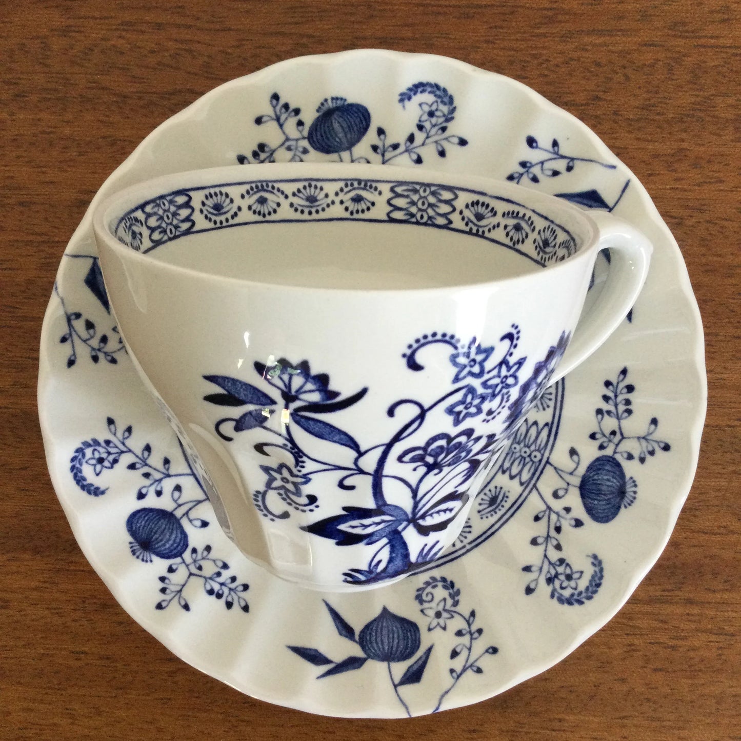 Set of 6 Vintage JG Meakin Blue Nordic Tea Cups & Saucers – 1960s Scandi Blue & White Retro – Hygge Folk Style – Inspired by Meissen Blue Onion Design