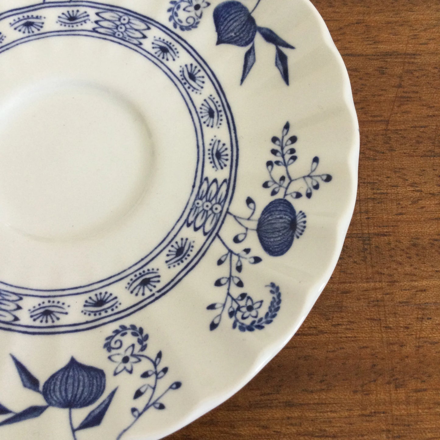 Set of 6 Vintage JG Meakin Blue Nordic Tea Cups & Saucers – 1960s Scandi Blue & White Retro – Hygge Folk Style – Inspired by Meissen Blue Onion Design