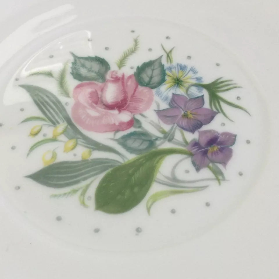 Susie Cooper ‘Fragrance’ Cake Plate Round with handle shapes. Floral rose ferns