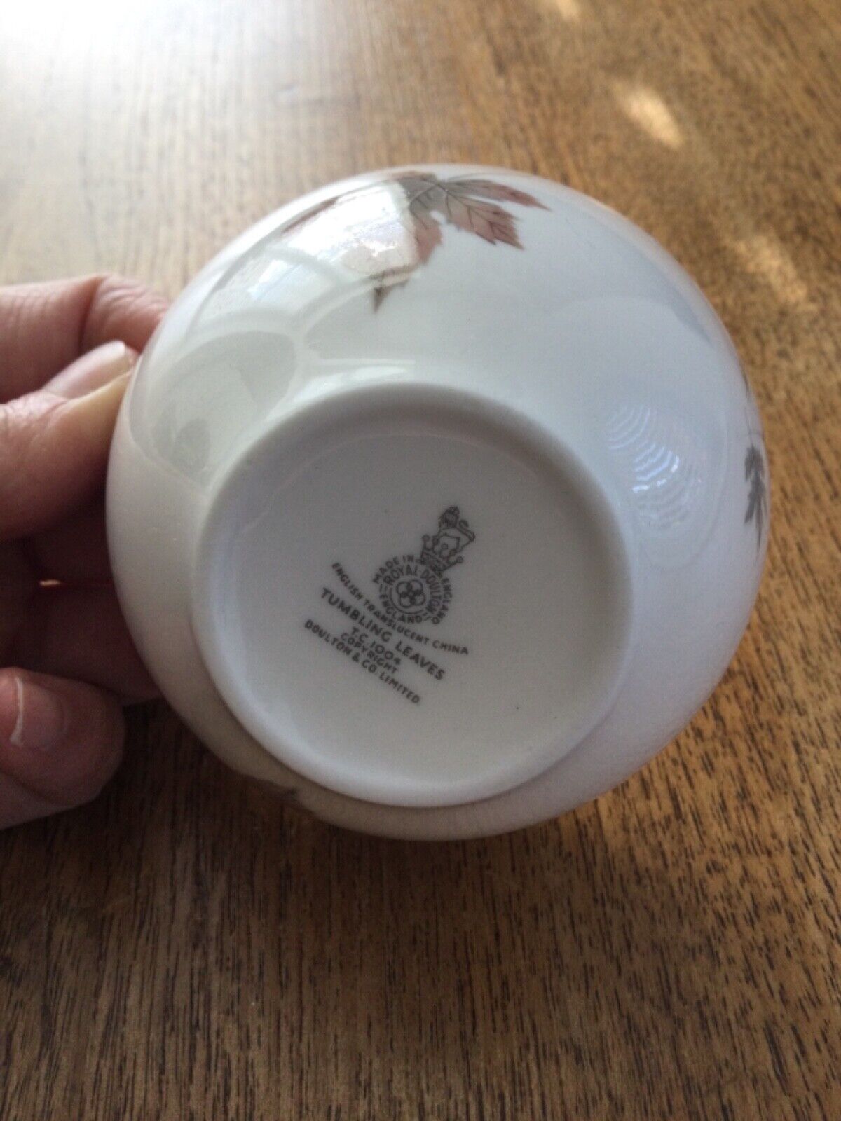 Royal Doulton Tumbling Leaves Small Sugar Bowl 9cm diameter 60s 70s leaf design