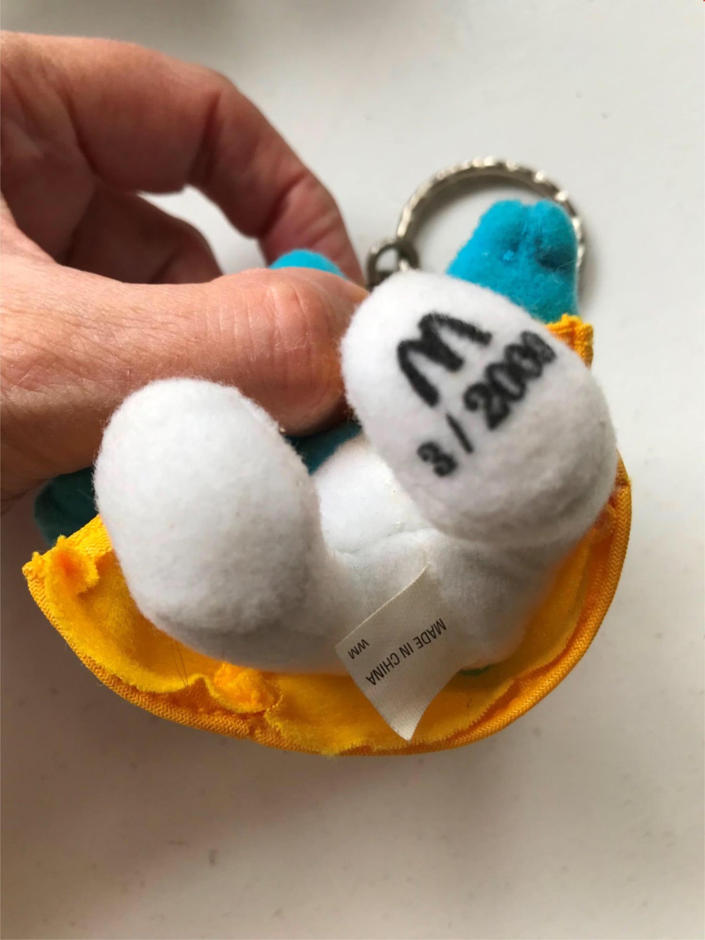 McDonald’s collectable toy SMURF MARCH 3/2000 raincoat storm KEYRING BAG CHARM