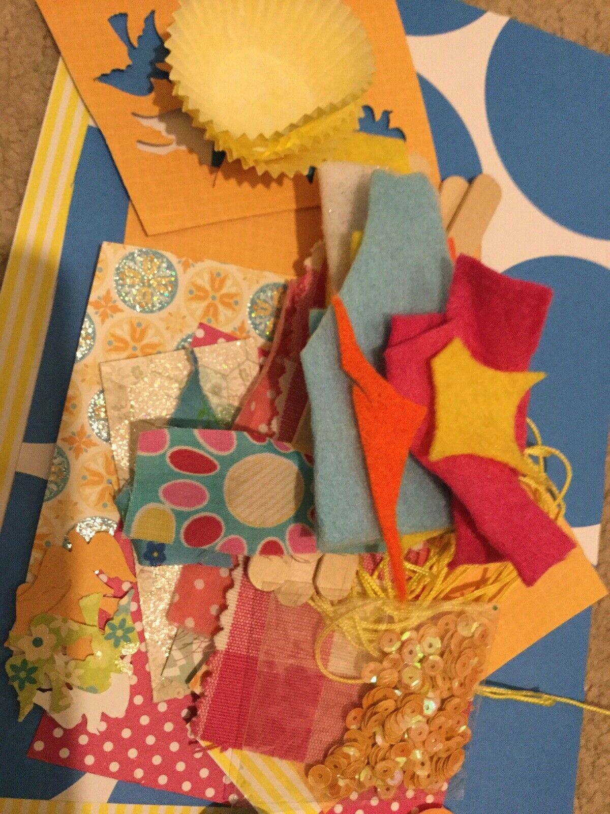 Kids Bright Craft Kit With 4 Blank Cards And Envelopes, beads, buttons, fabric