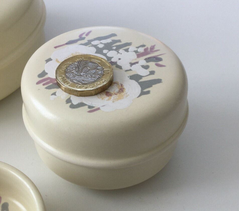 Vintage 1980s Vanity Set Hornsea Trinket Bowls & Ring Holder Dressing table set cream white green pastels