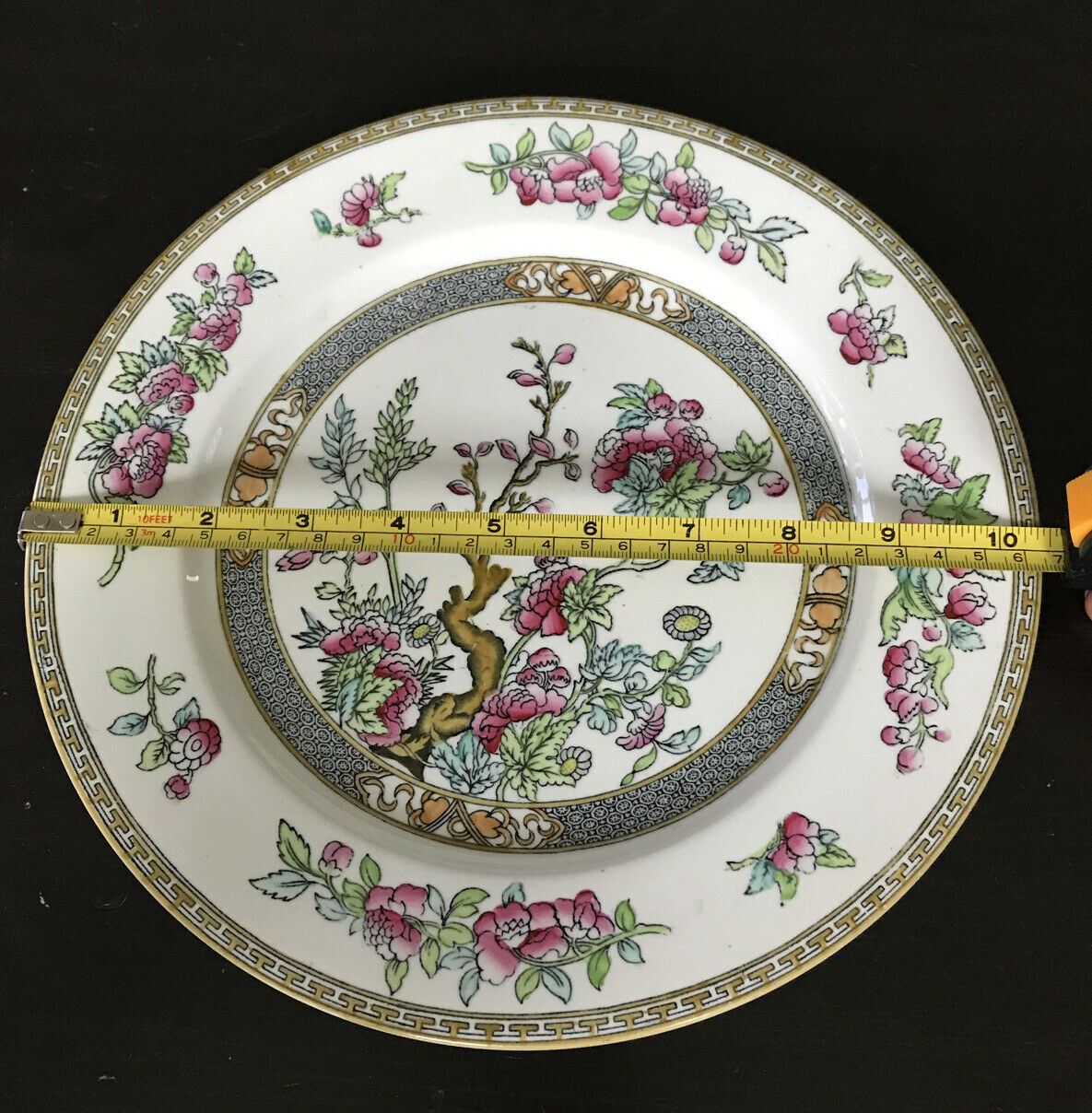 Wedgwood & Co Unicorn Indian Tree 10" Dinner Plate. Vintage. Pink Green. Floral. Pretty