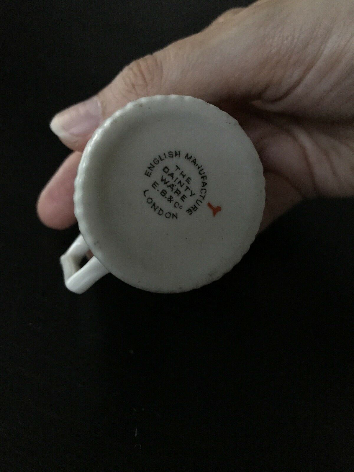 The Dainty Ware Co. Miniature China Coffee Pot. City Of London Coat Of Arms. Souvenir.