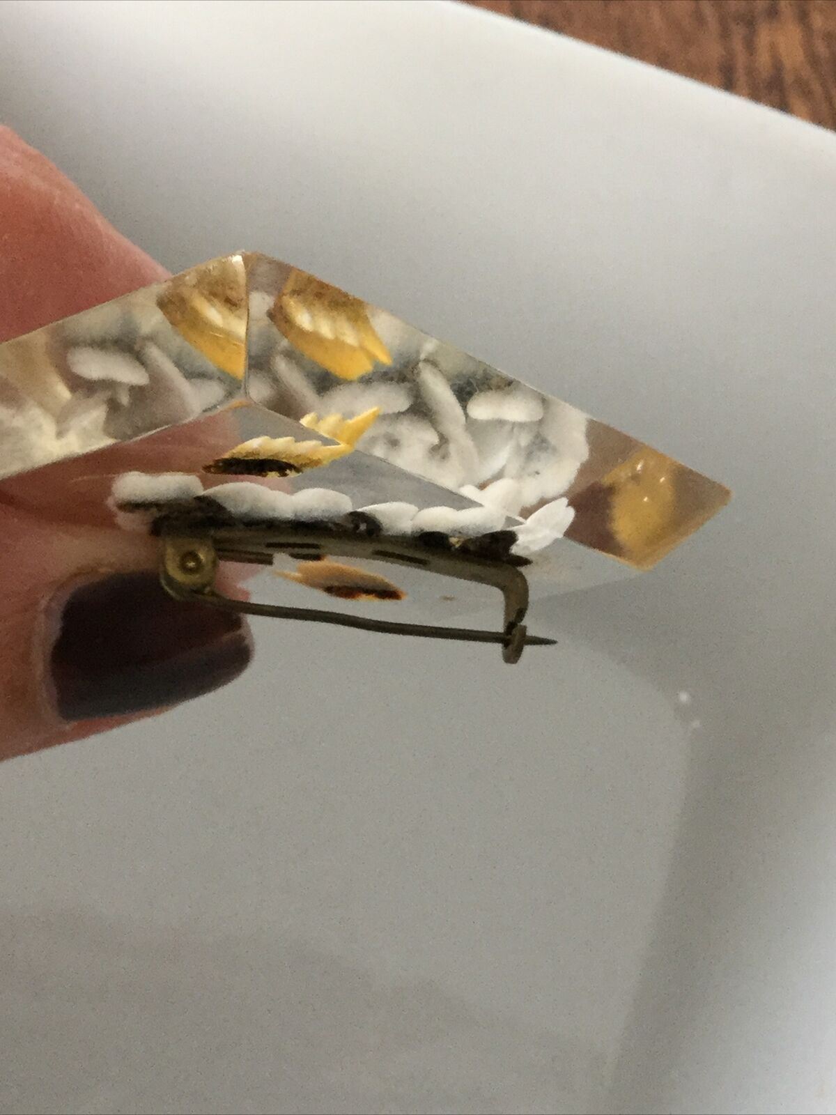 Vintage 40s 50s Oblong Floral Brooch Pin Jewellery. Reverse Carved. Lucite.
