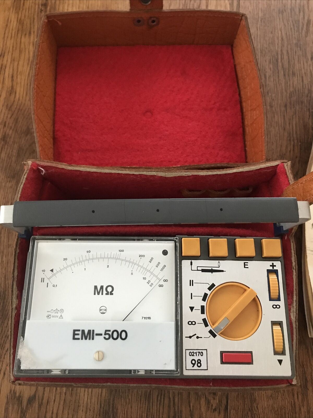 Vintage Electronic Insulation Tester EMI-500 With Case & Original Instructions 70s 80s Obrme Metrol