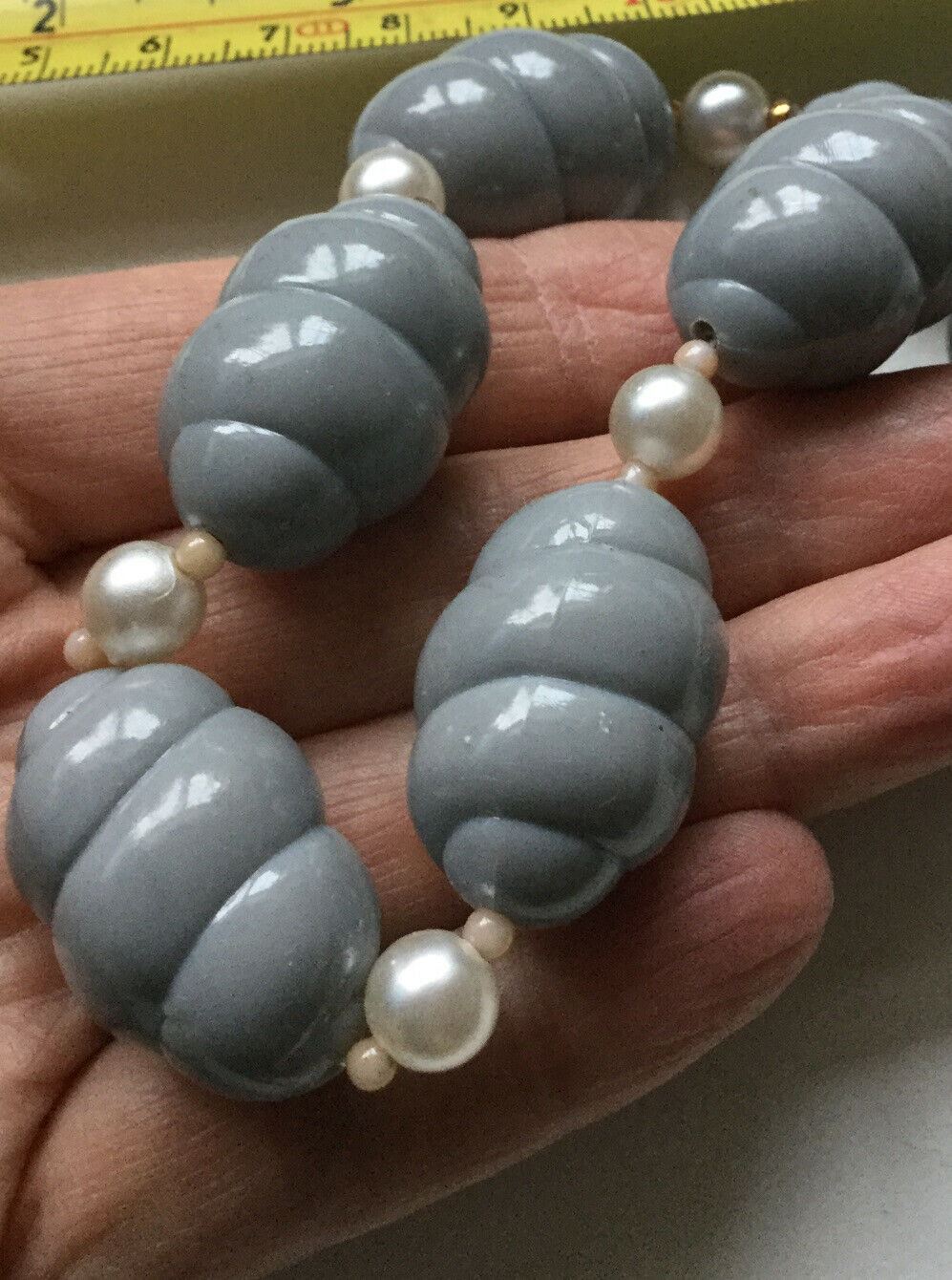 Vintage Retro Grey Plastic Bead Necklace Graduated Simulated Pearls Chunky Bold