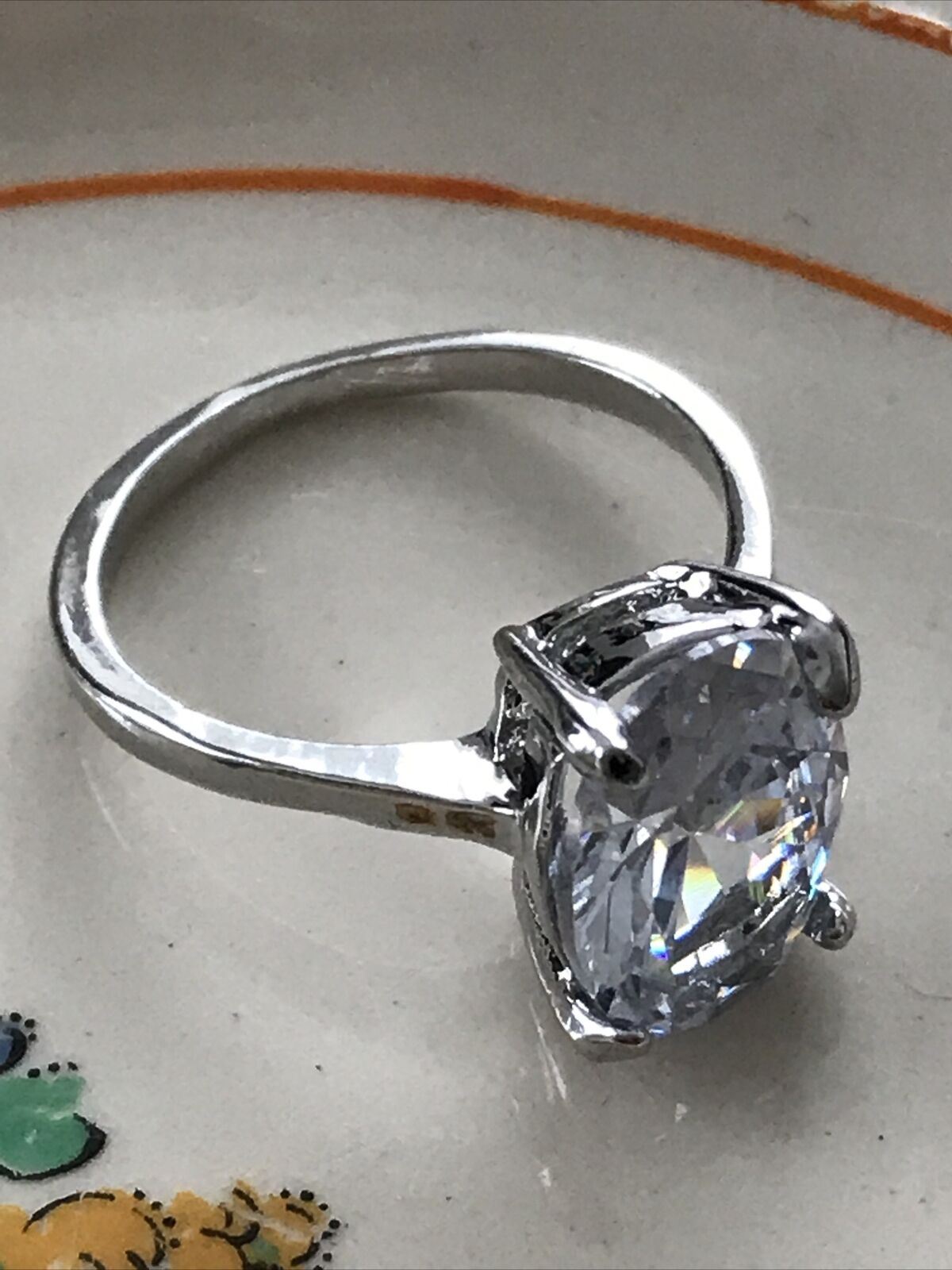 Cocktail / Dress Ring - Silver Tone - Crystal Stone - Size S - Solitaire - Party / Going Out - Chunky Solitaire