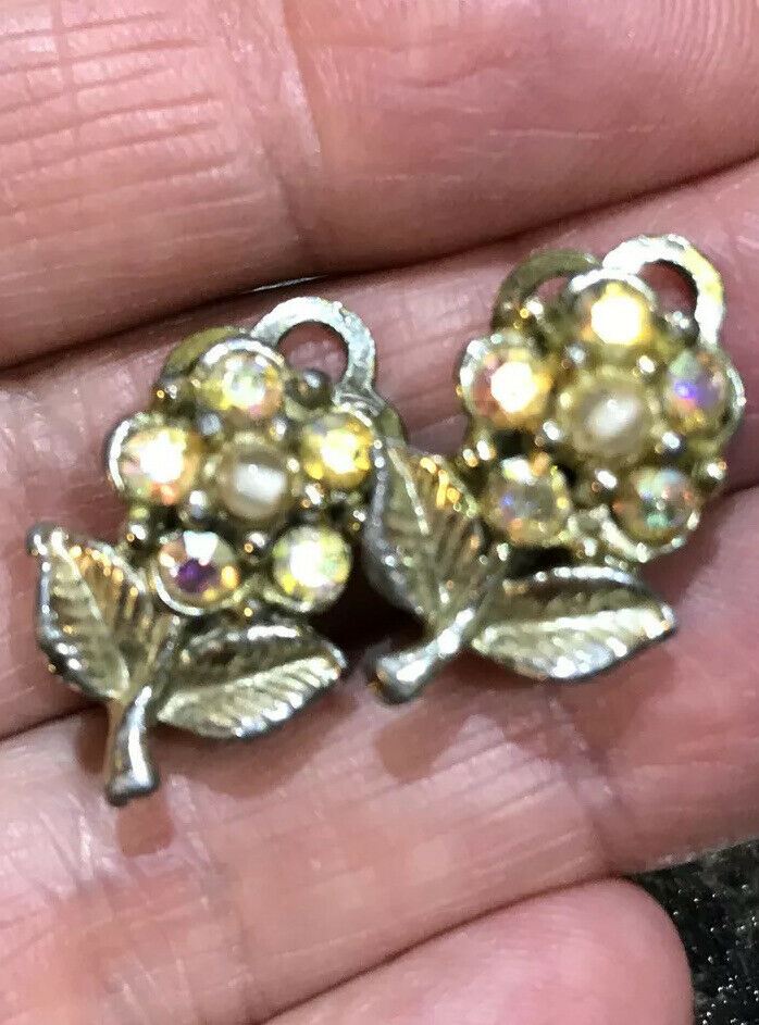 Pretty Vintage Clip On Stud Earrings - Diamante Flower Design - Aurora Borealis - Sparkly